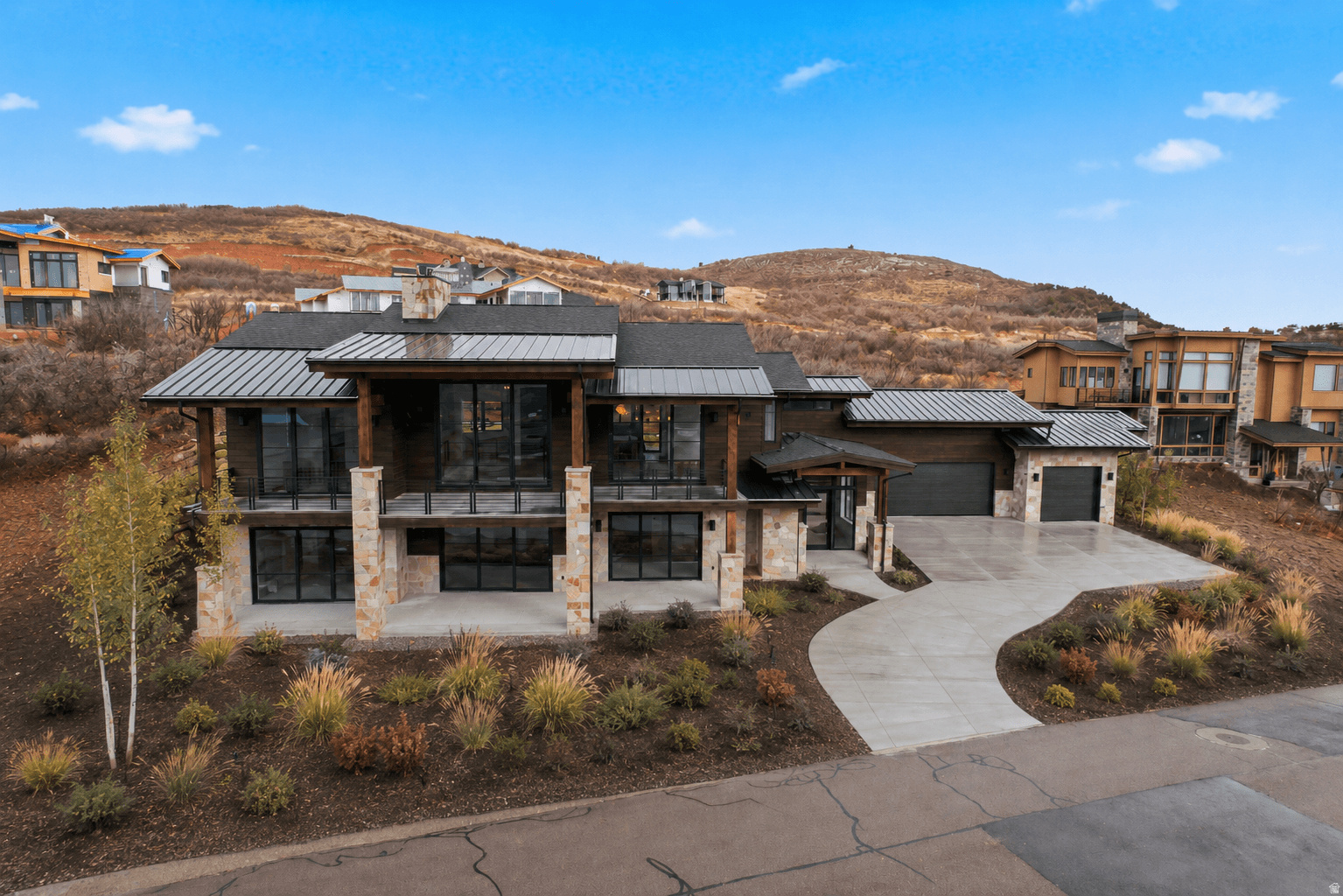 main property photo 74