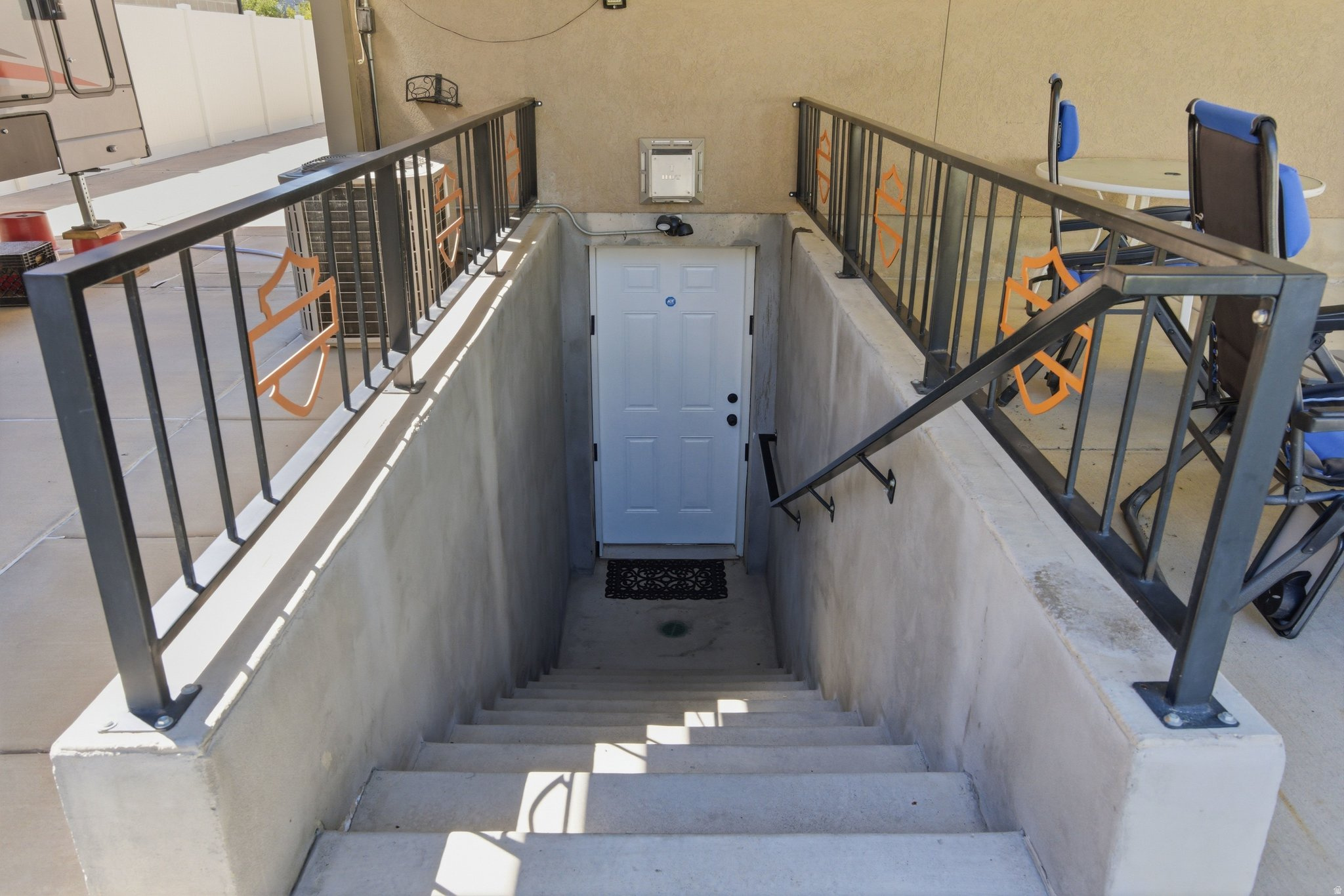 main property photo 29