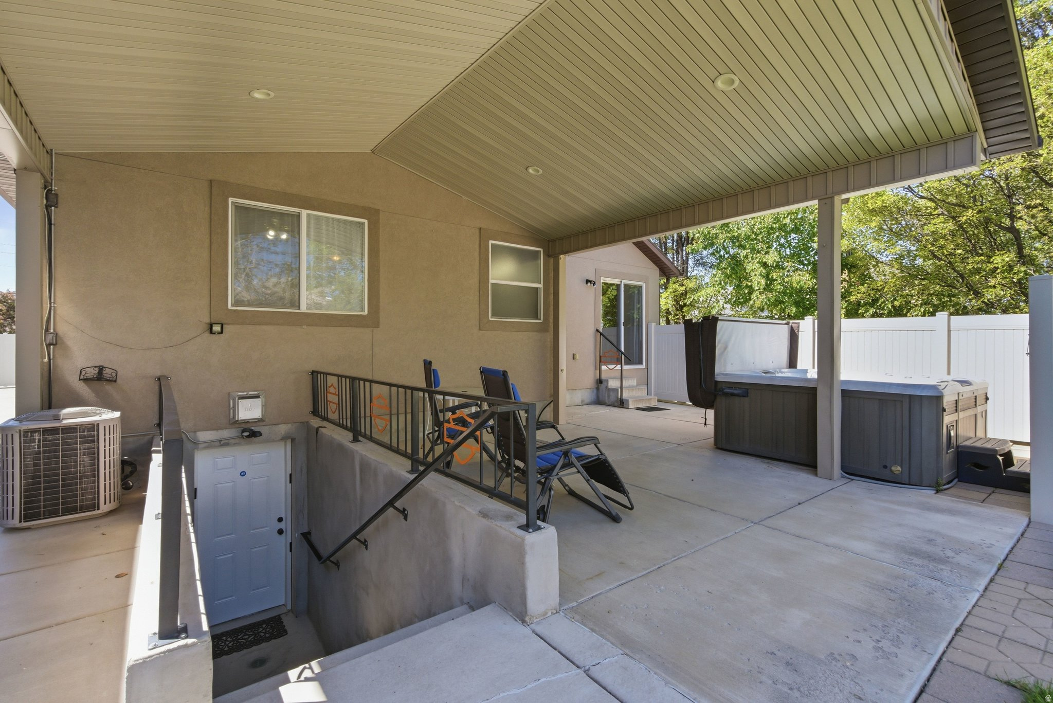 main property photo 58