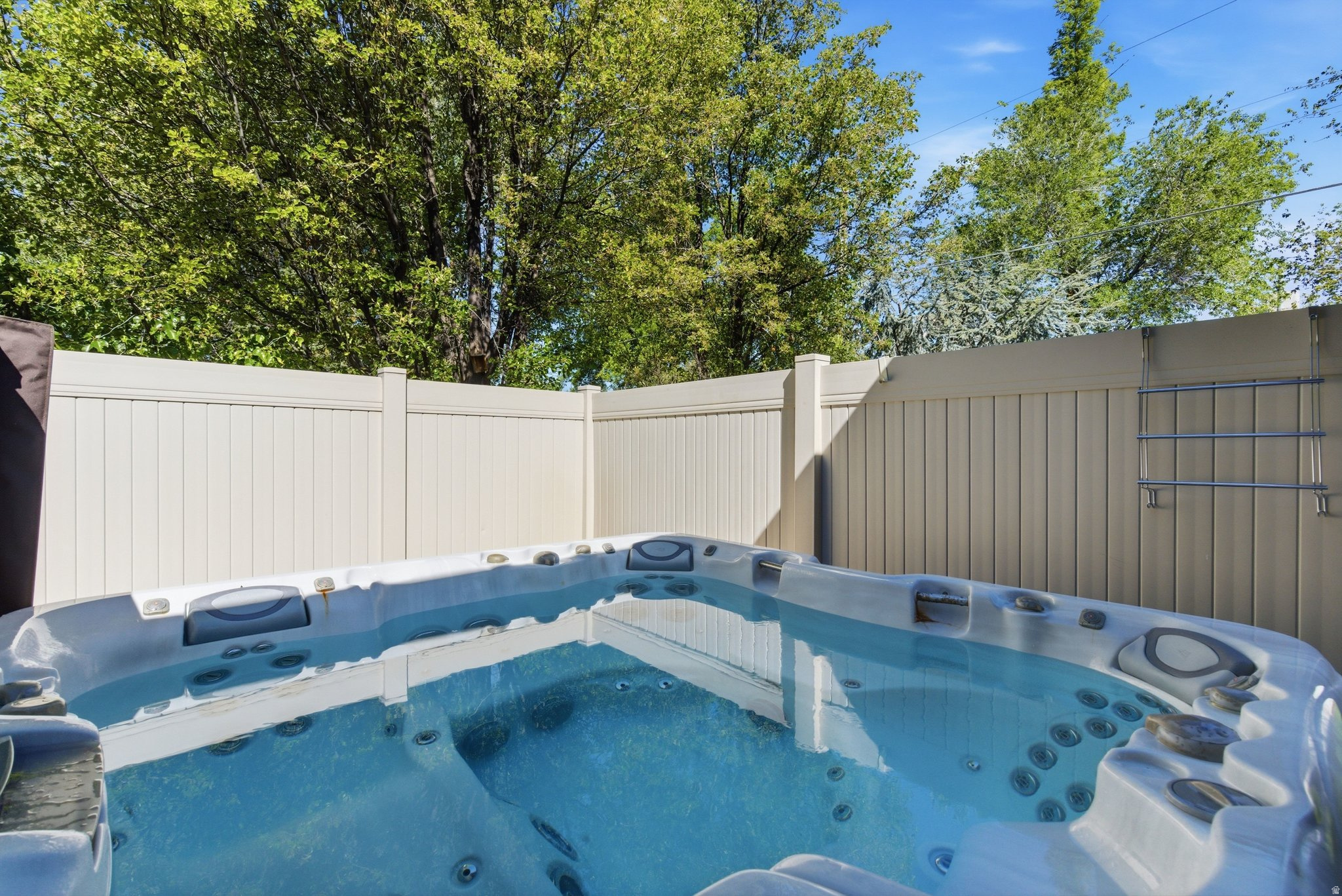 main property photo 59