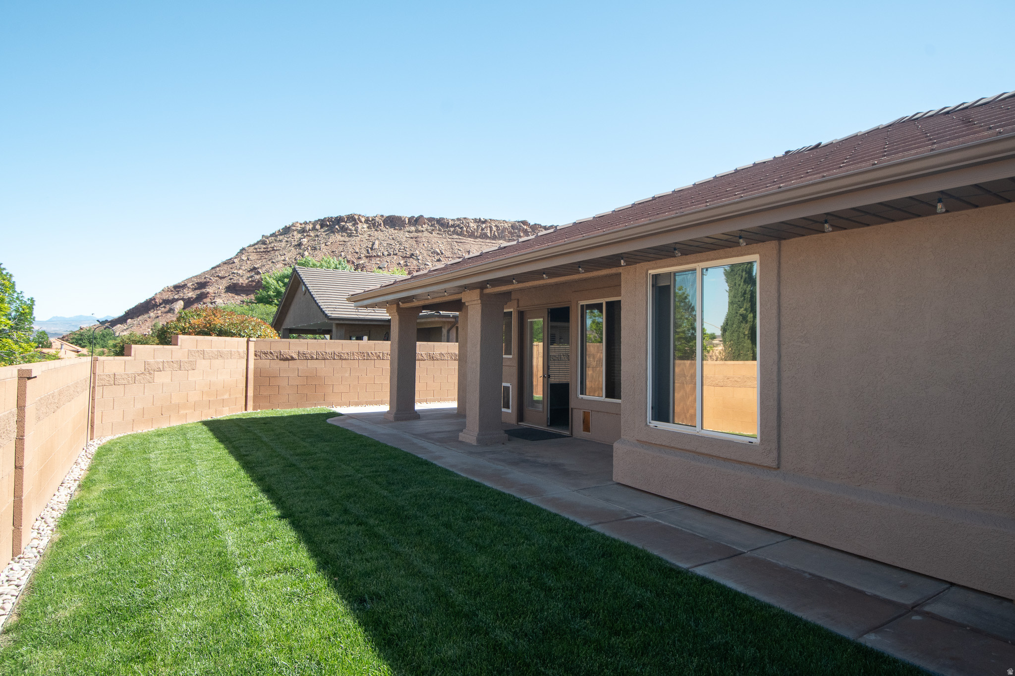 main property photo 20