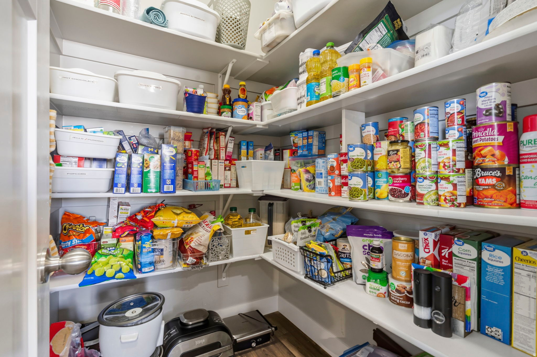 main property photo 16