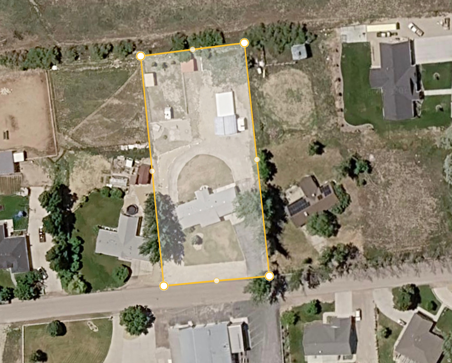 main property photo 39