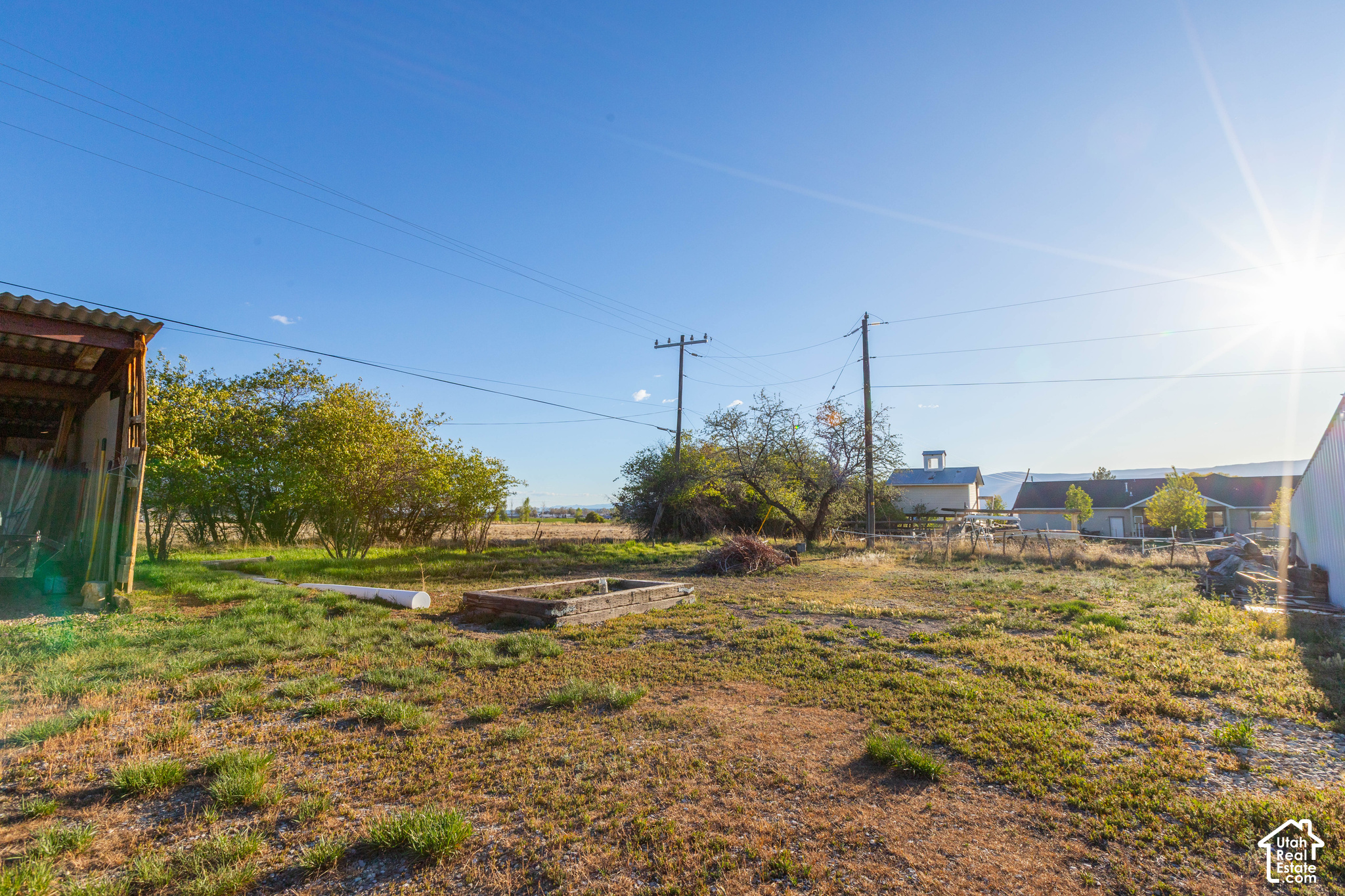 main property photo 45