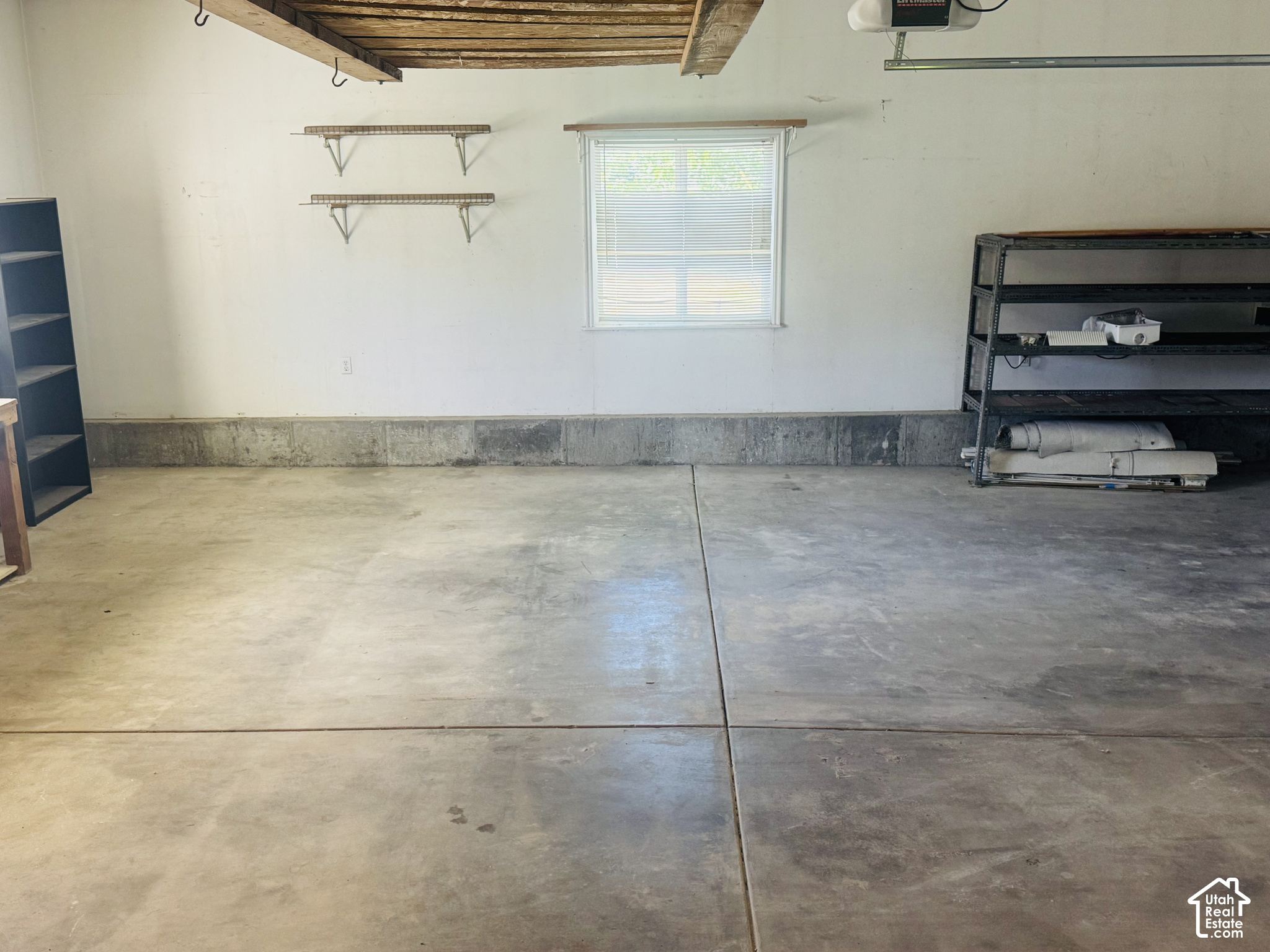 main property photo 54
