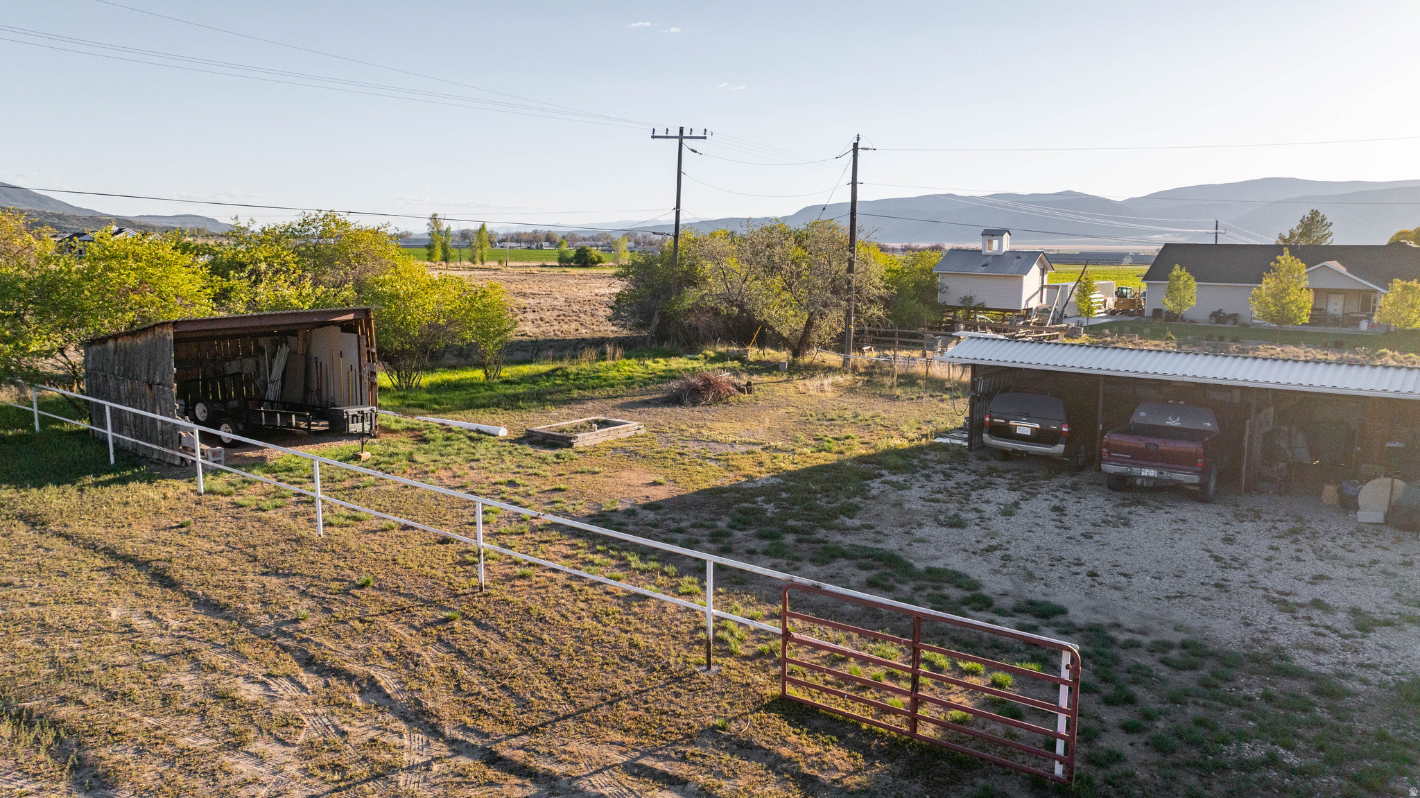 main property photo 6