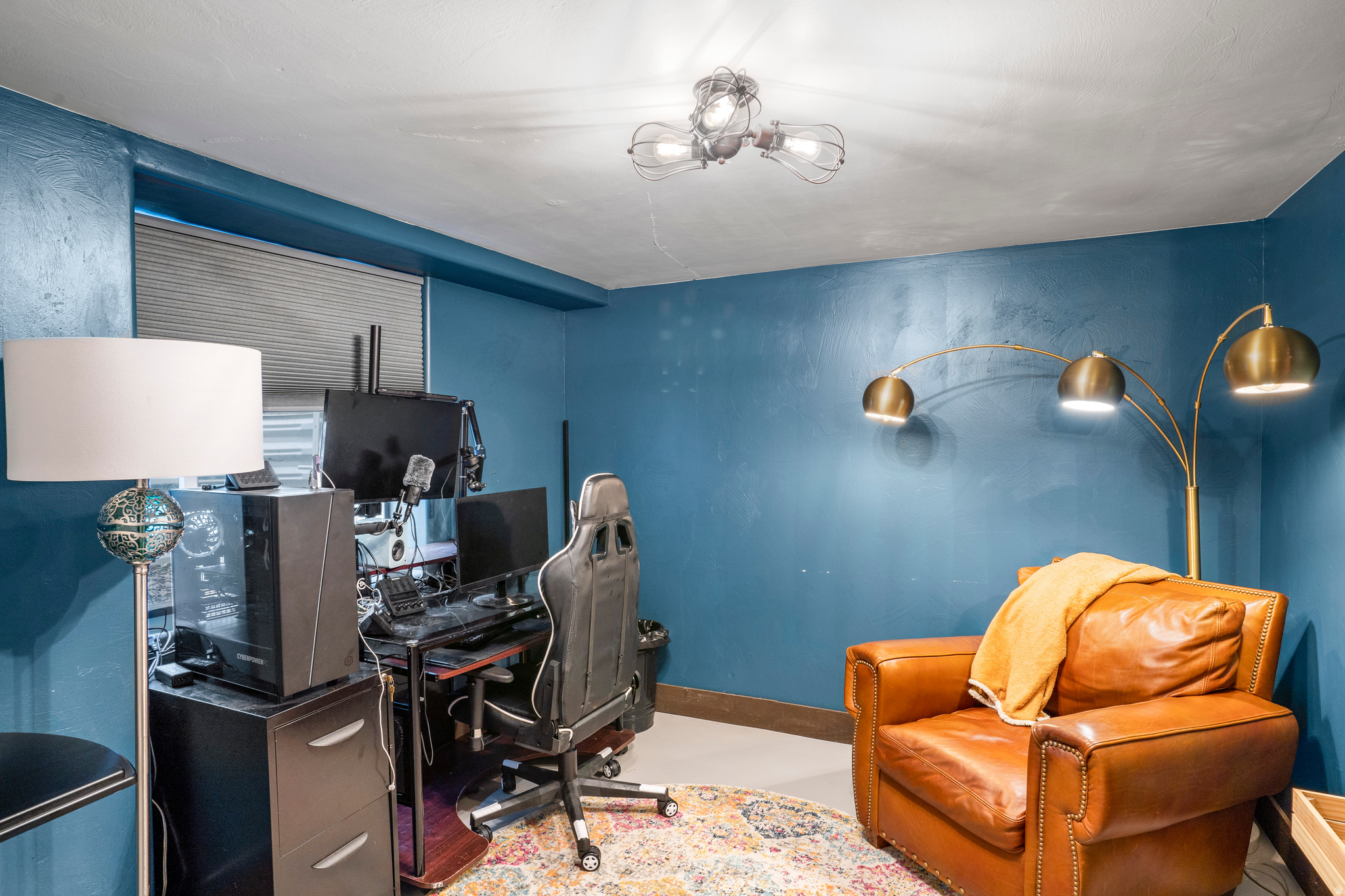 main property photo 31