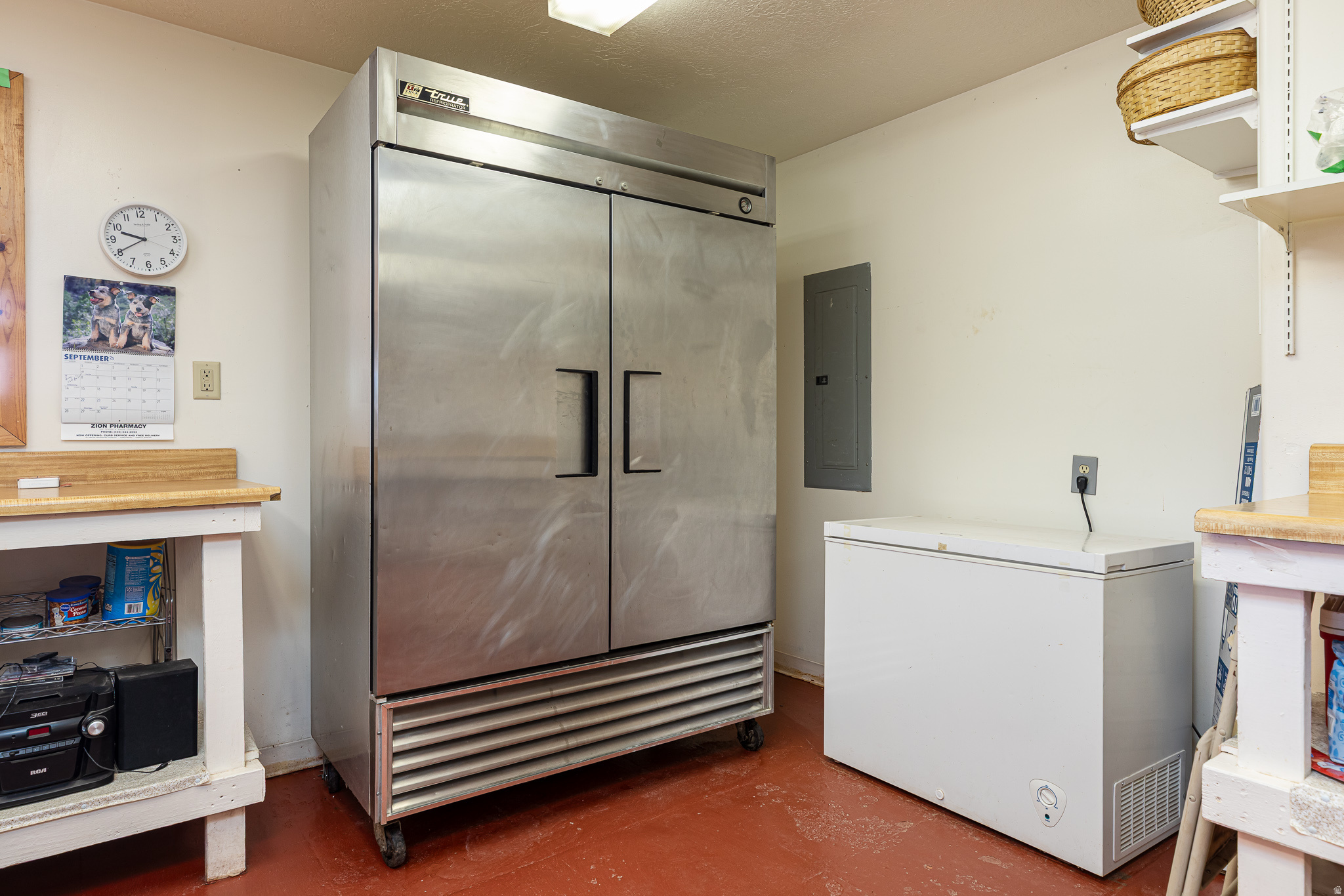 main property photo 12