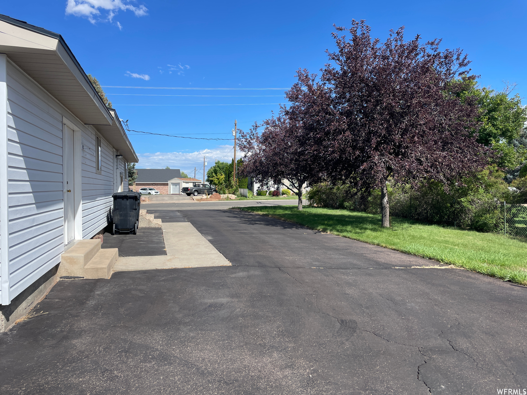 main property photo 24