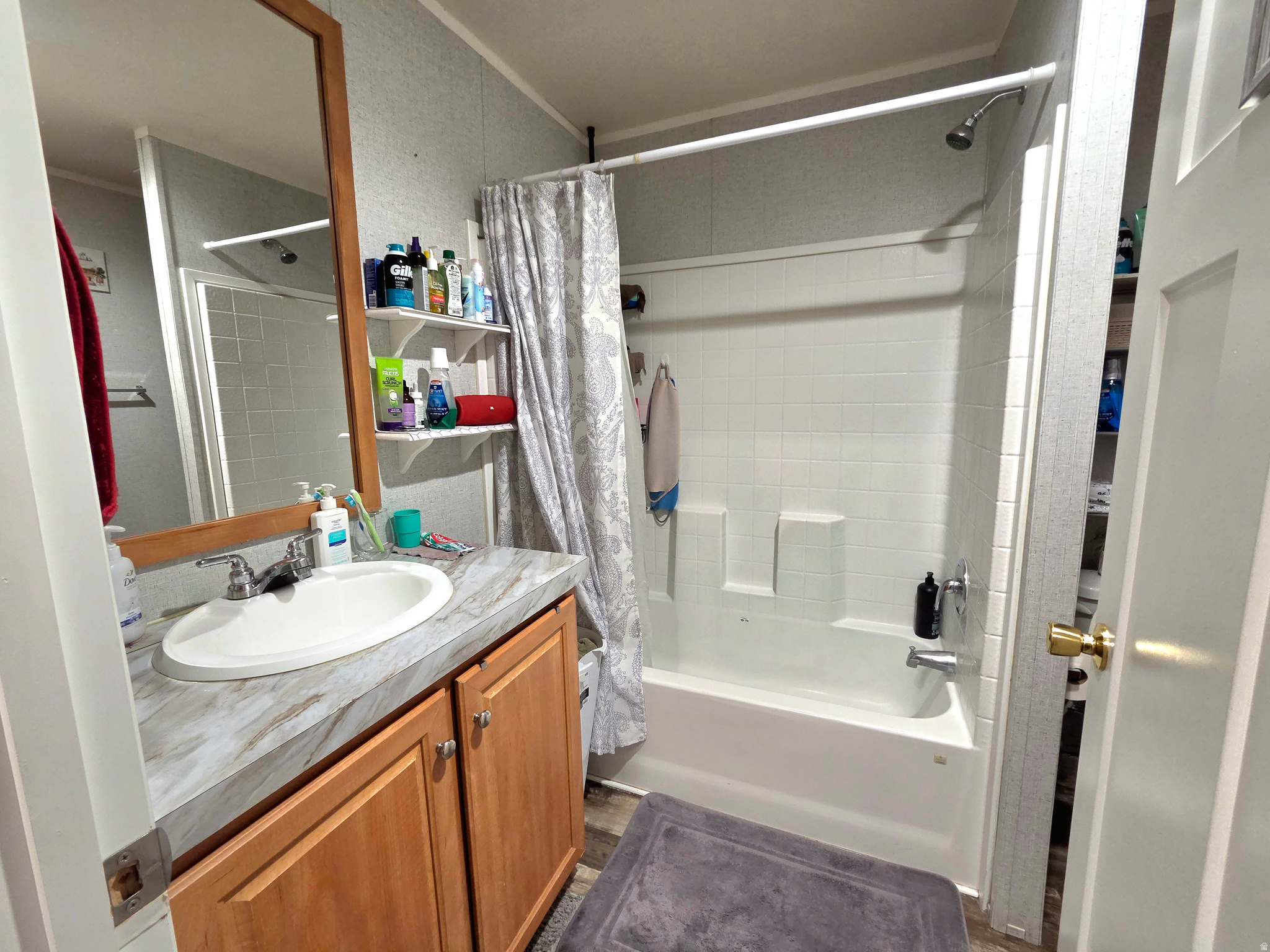 main property photo 16