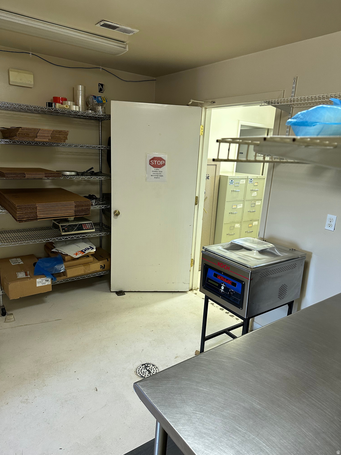 main property photo 40