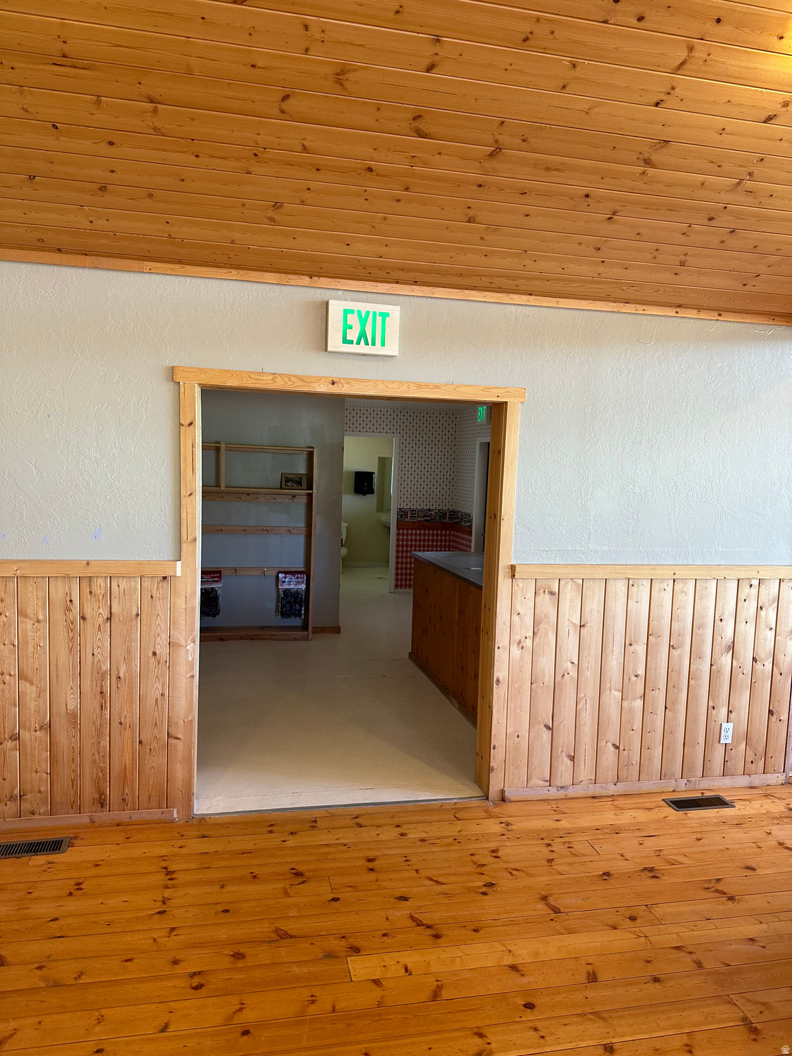 main property photo 57