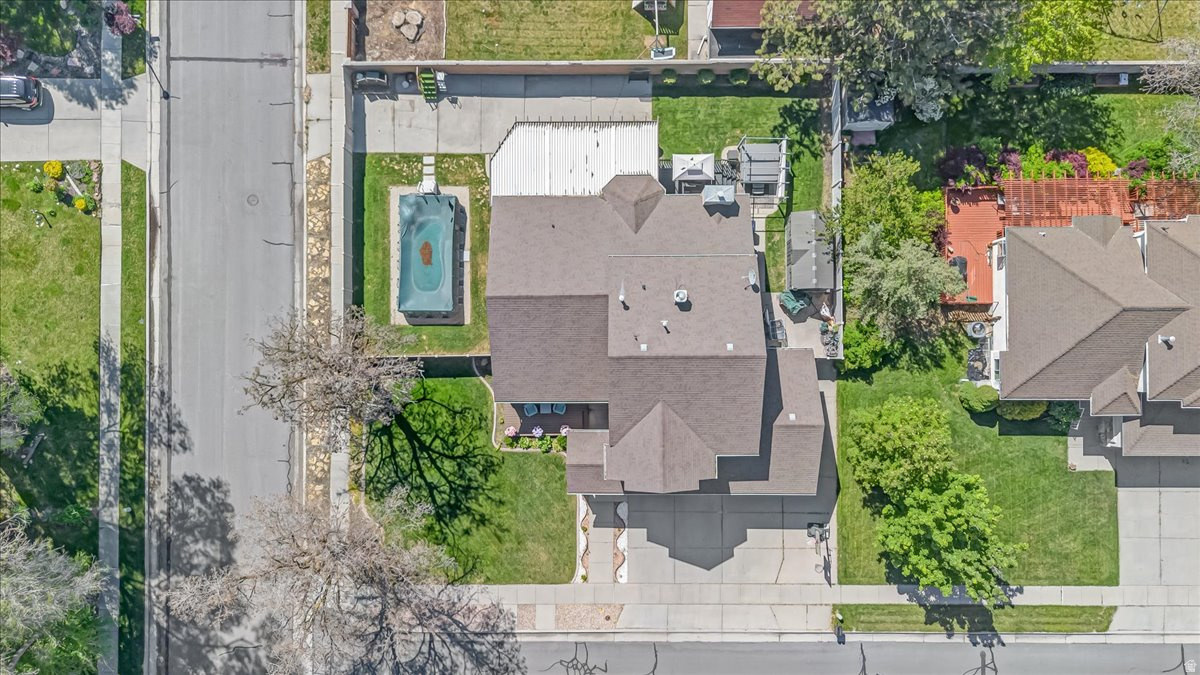 main property photo 51