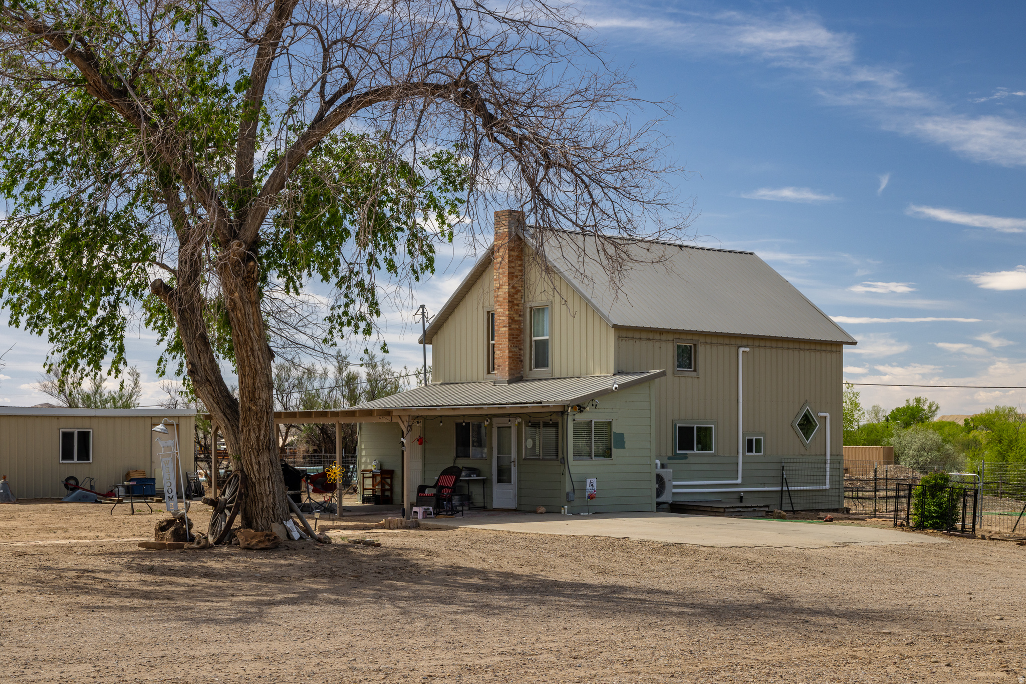 main property photo 12