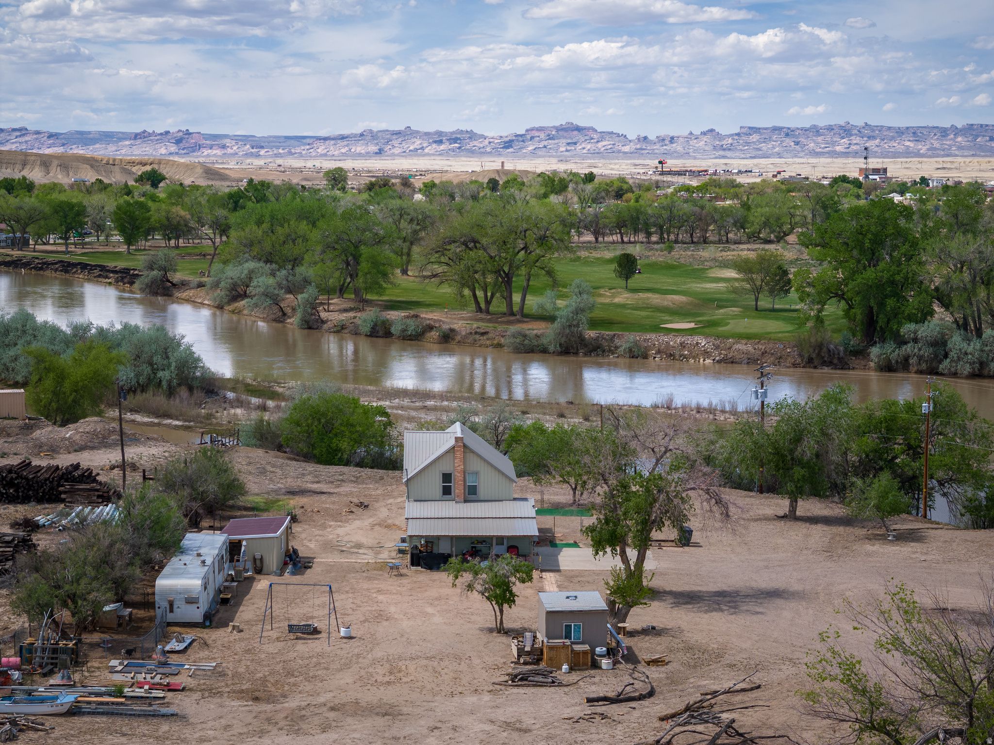 main property photo 9