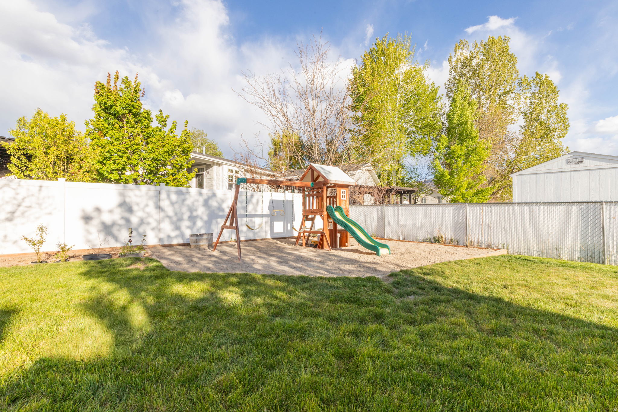 main property photo 70