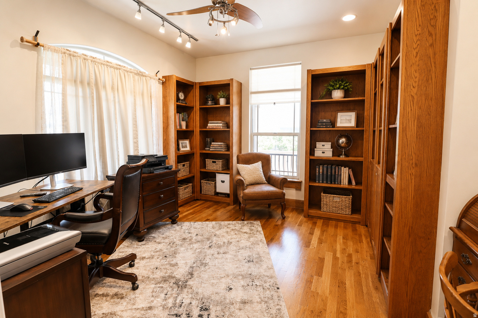 main property photo 6