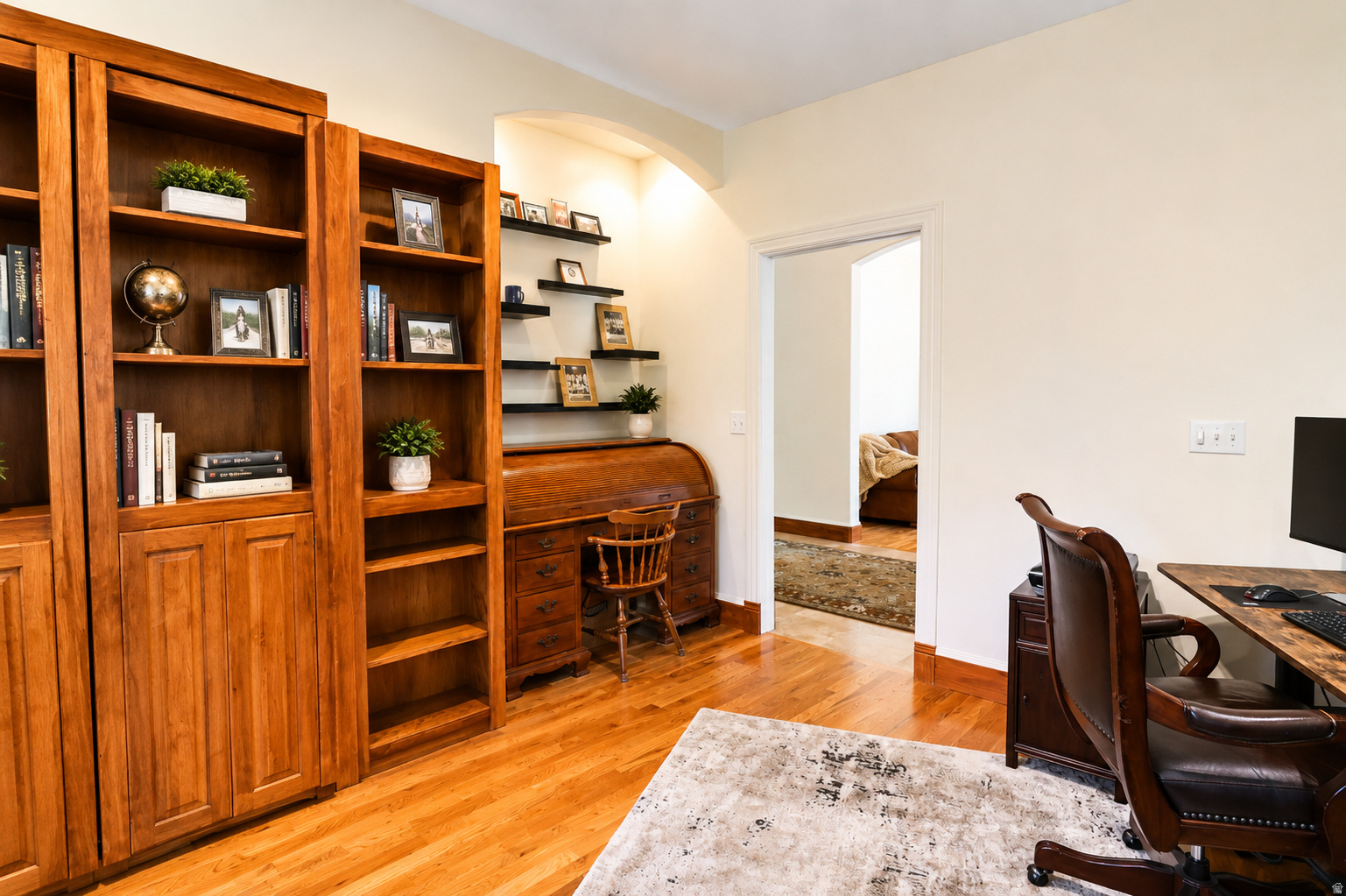 main property photo 7