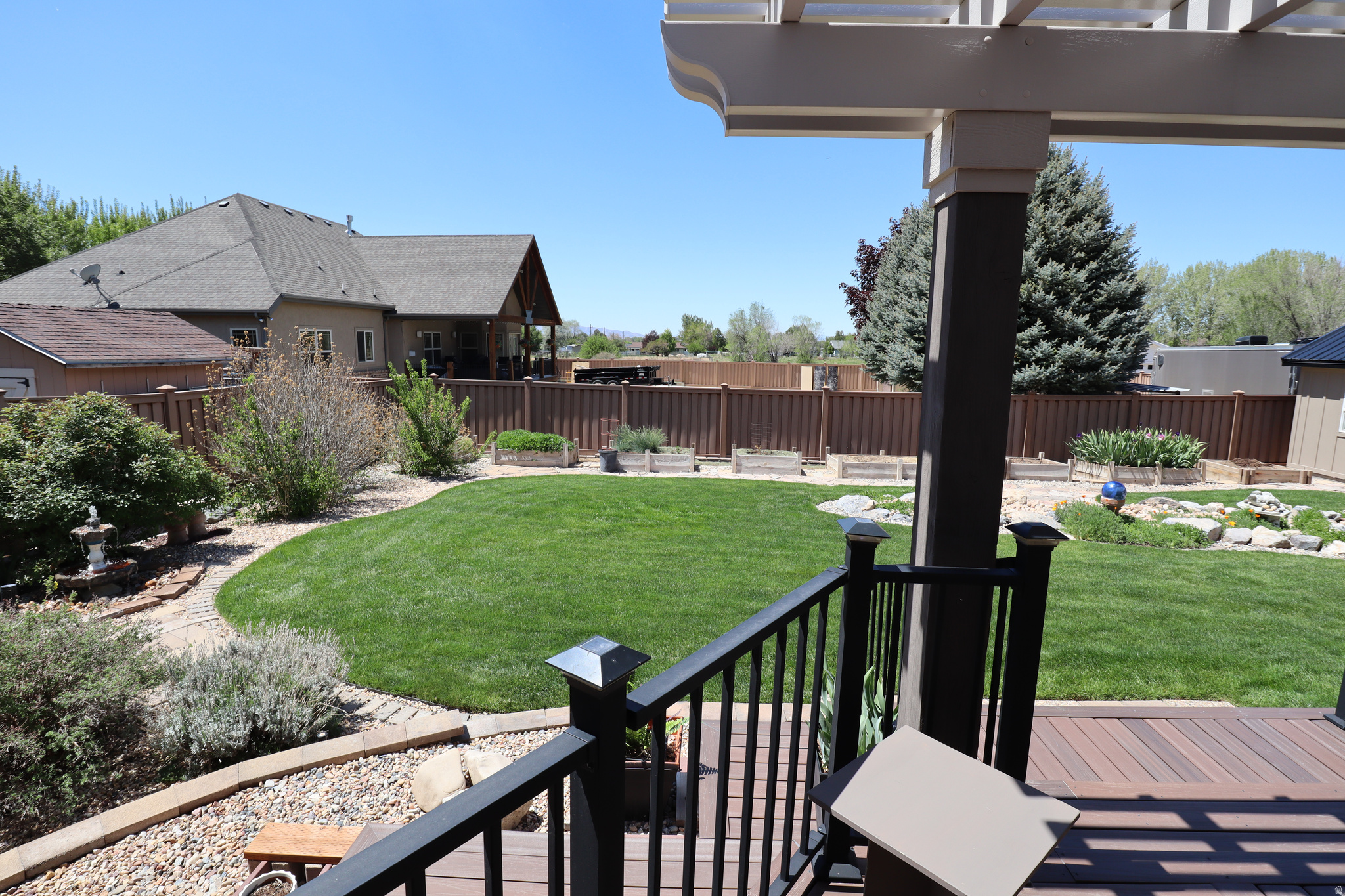 main property photo 76