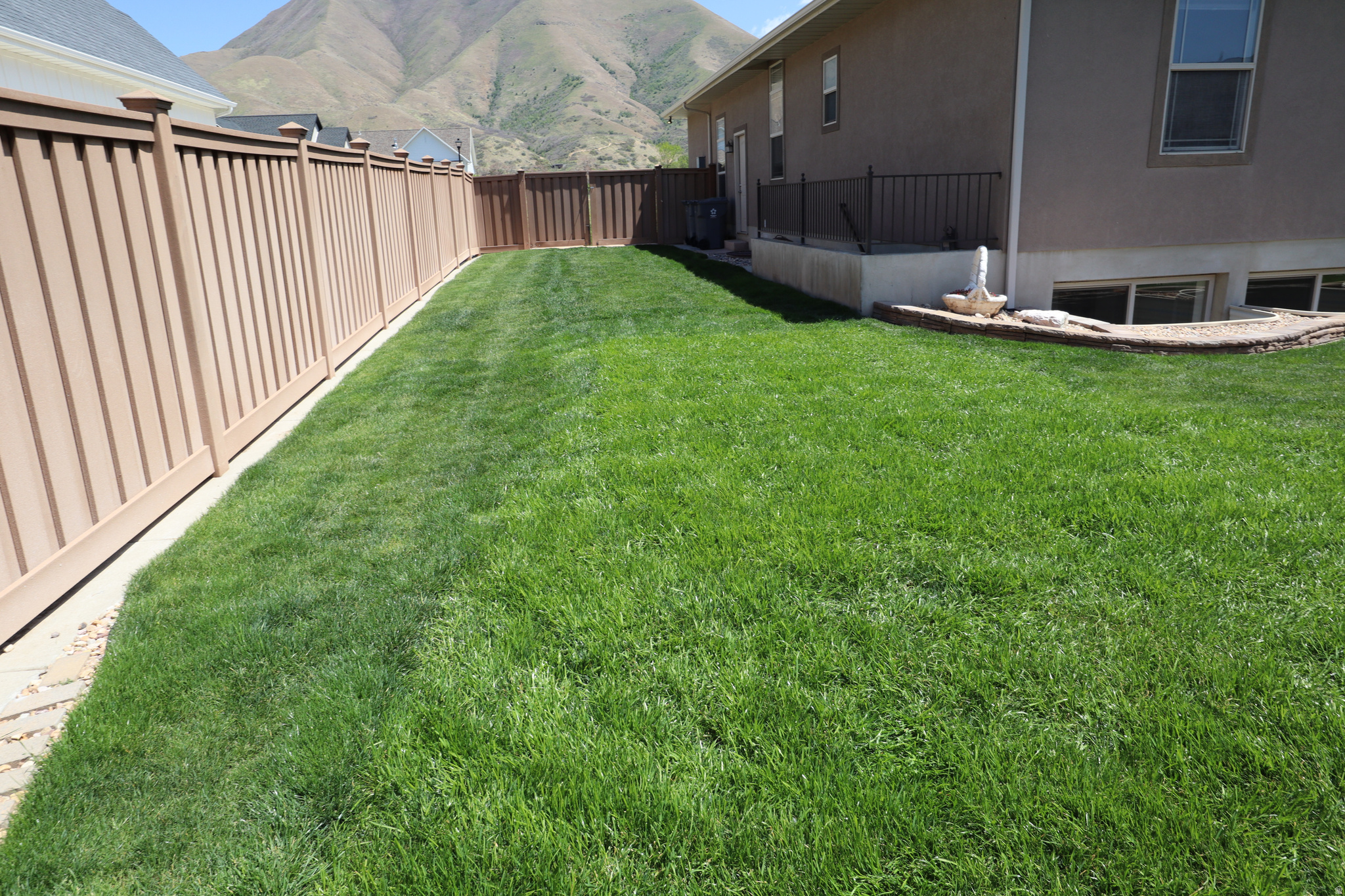 main property photo 79