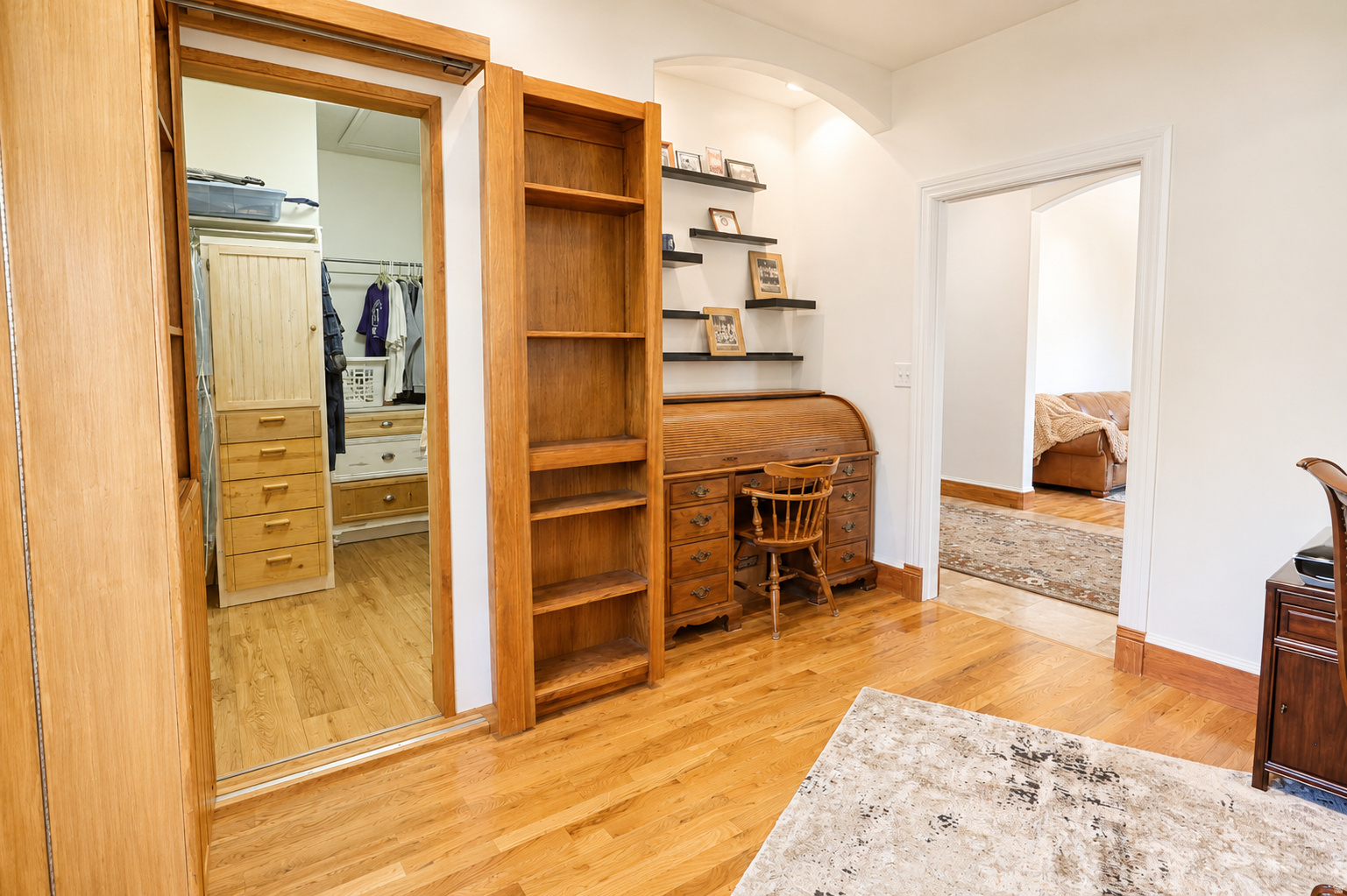 main property photo 8