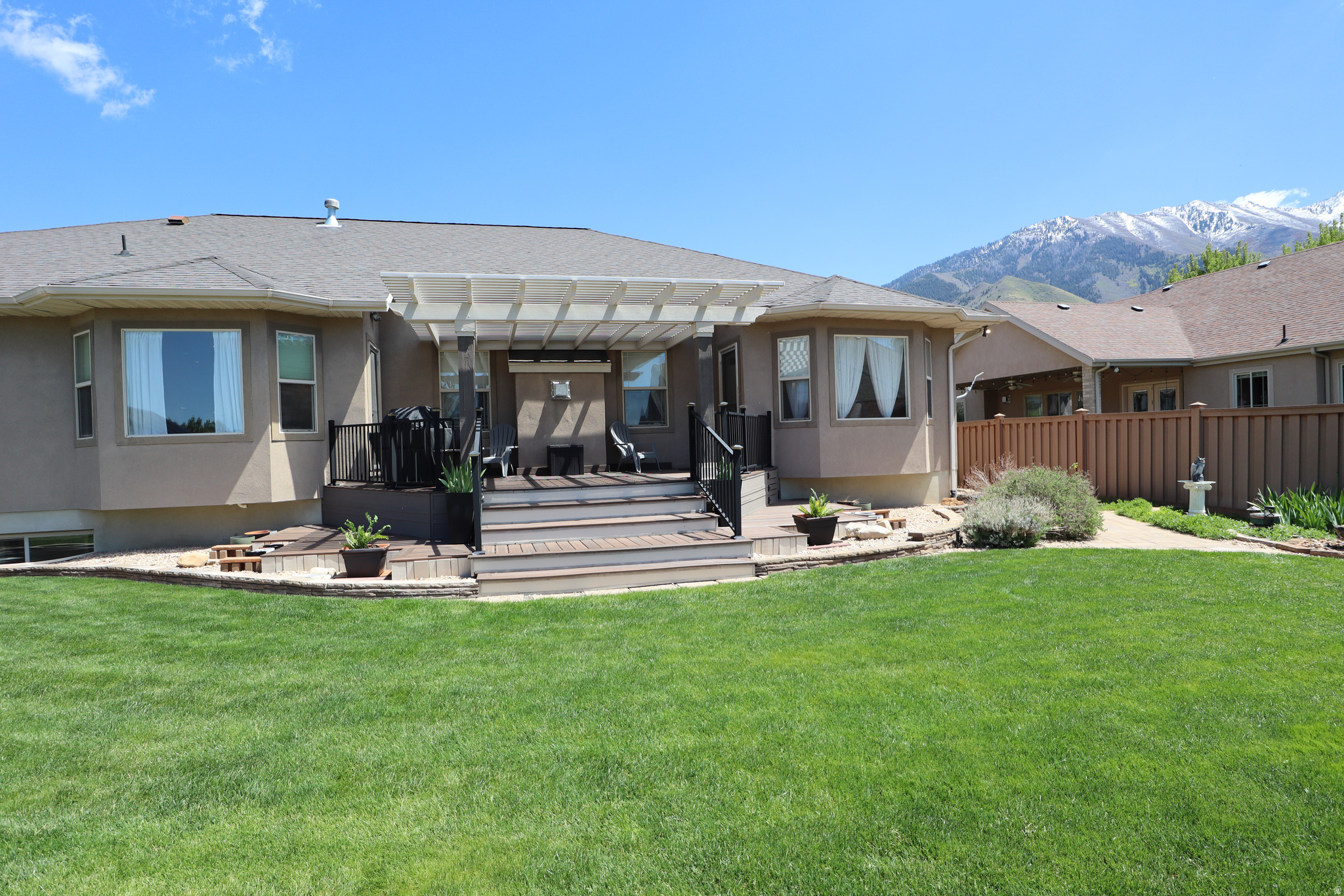 main property photo 90