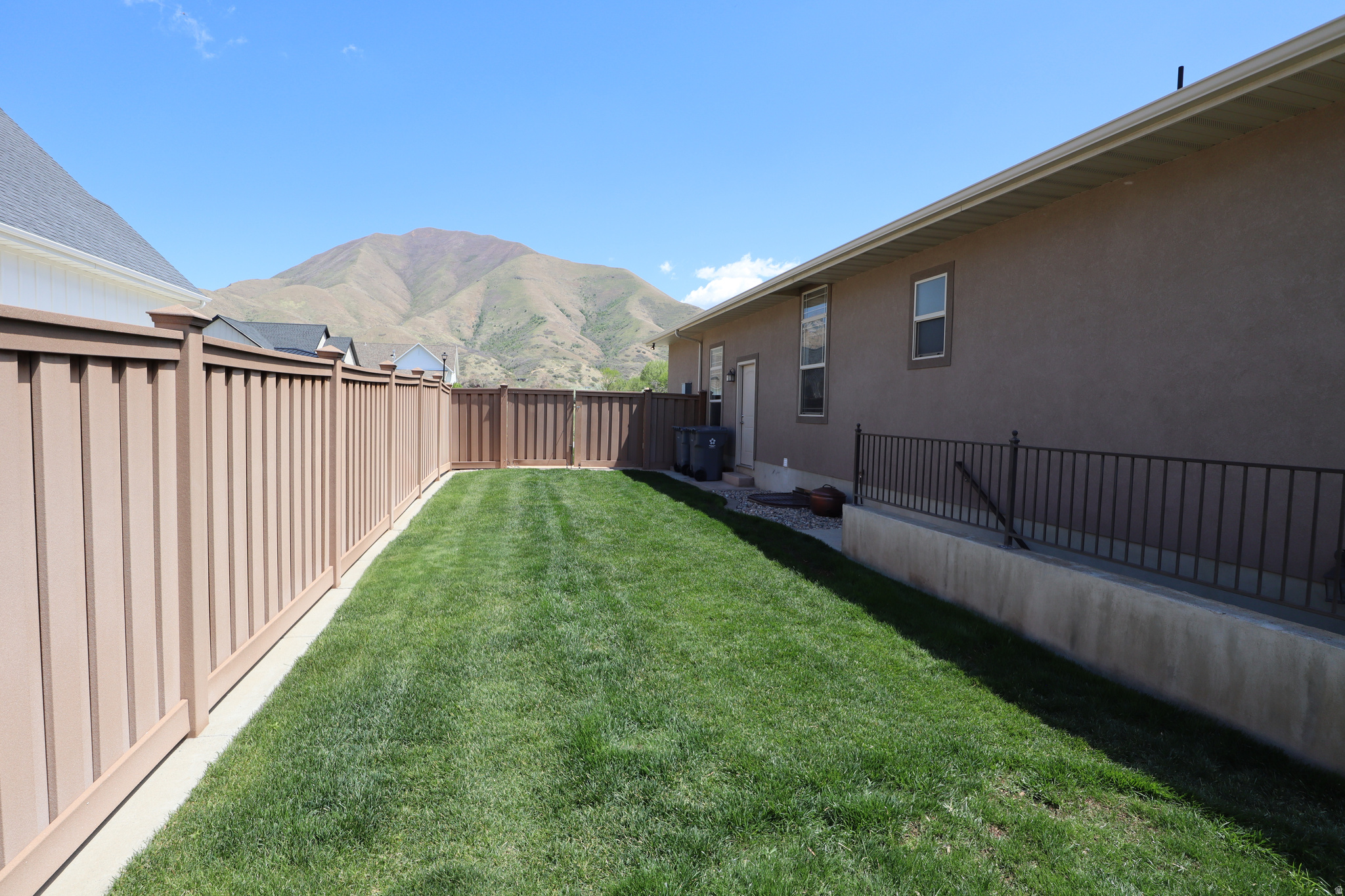 main property photo 98
