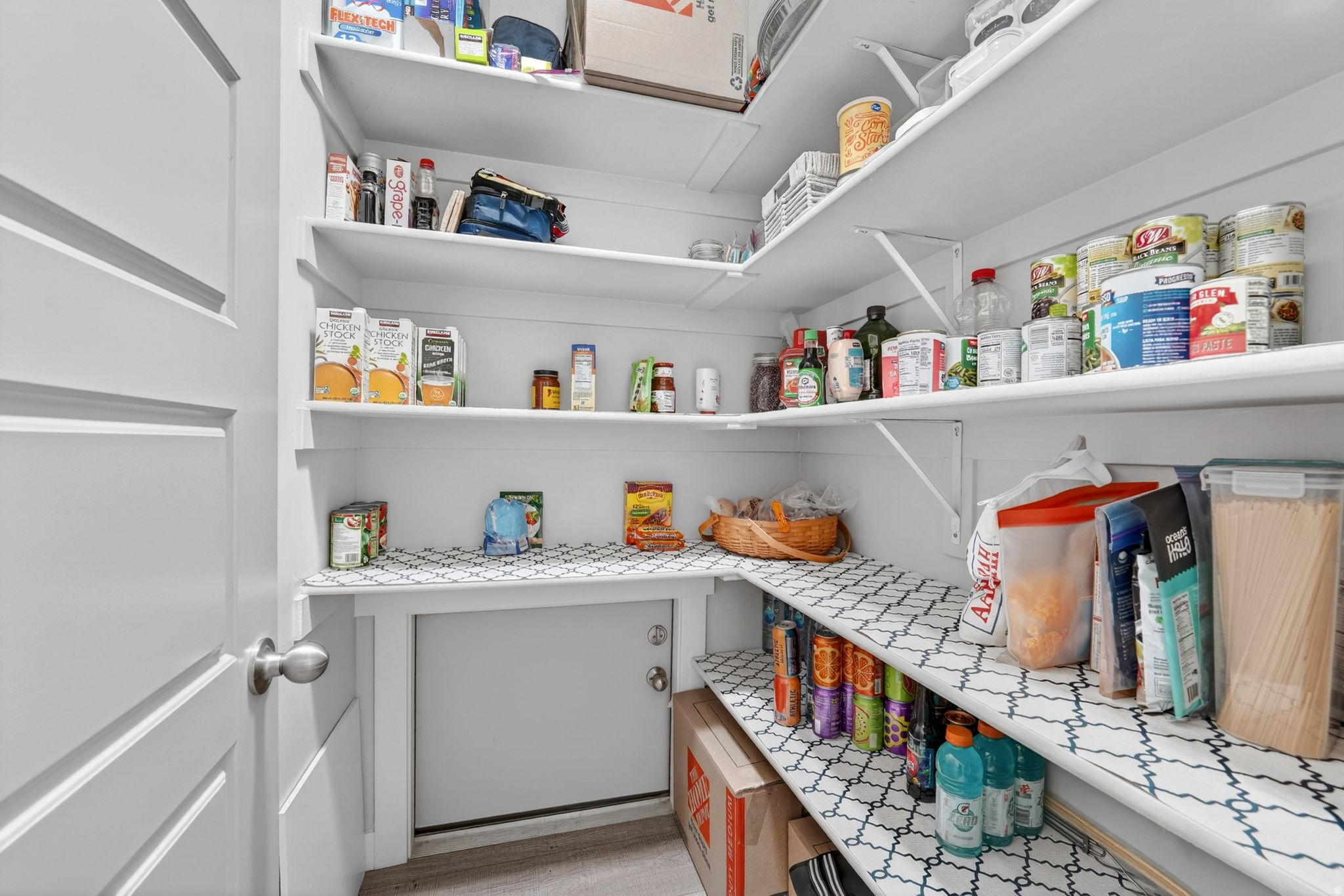 main property photo 19