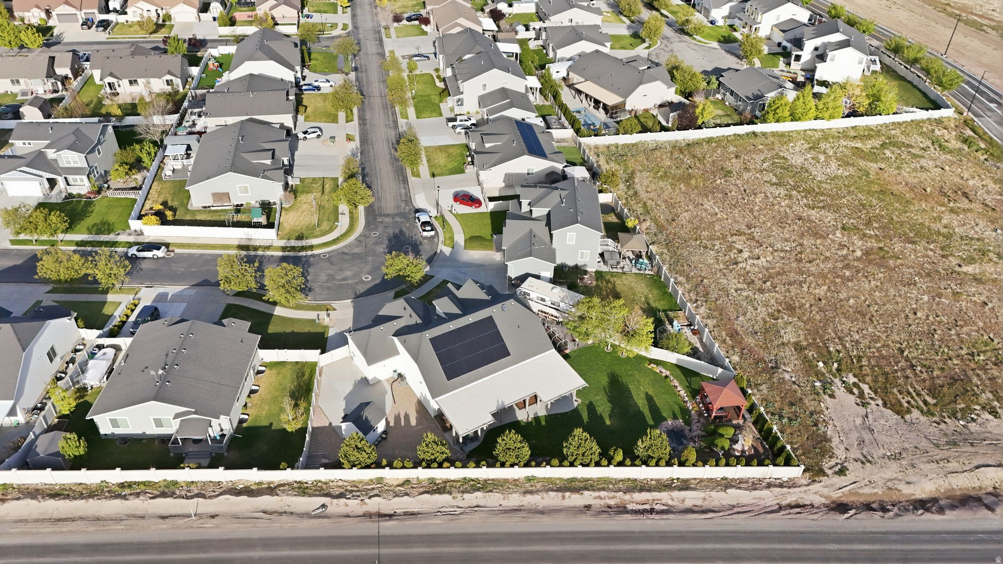 main property photo 44