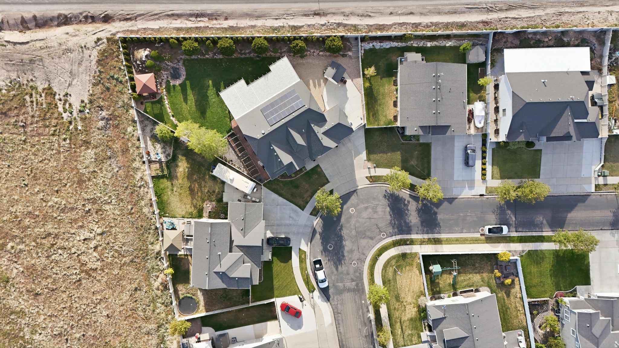 main property photo 45