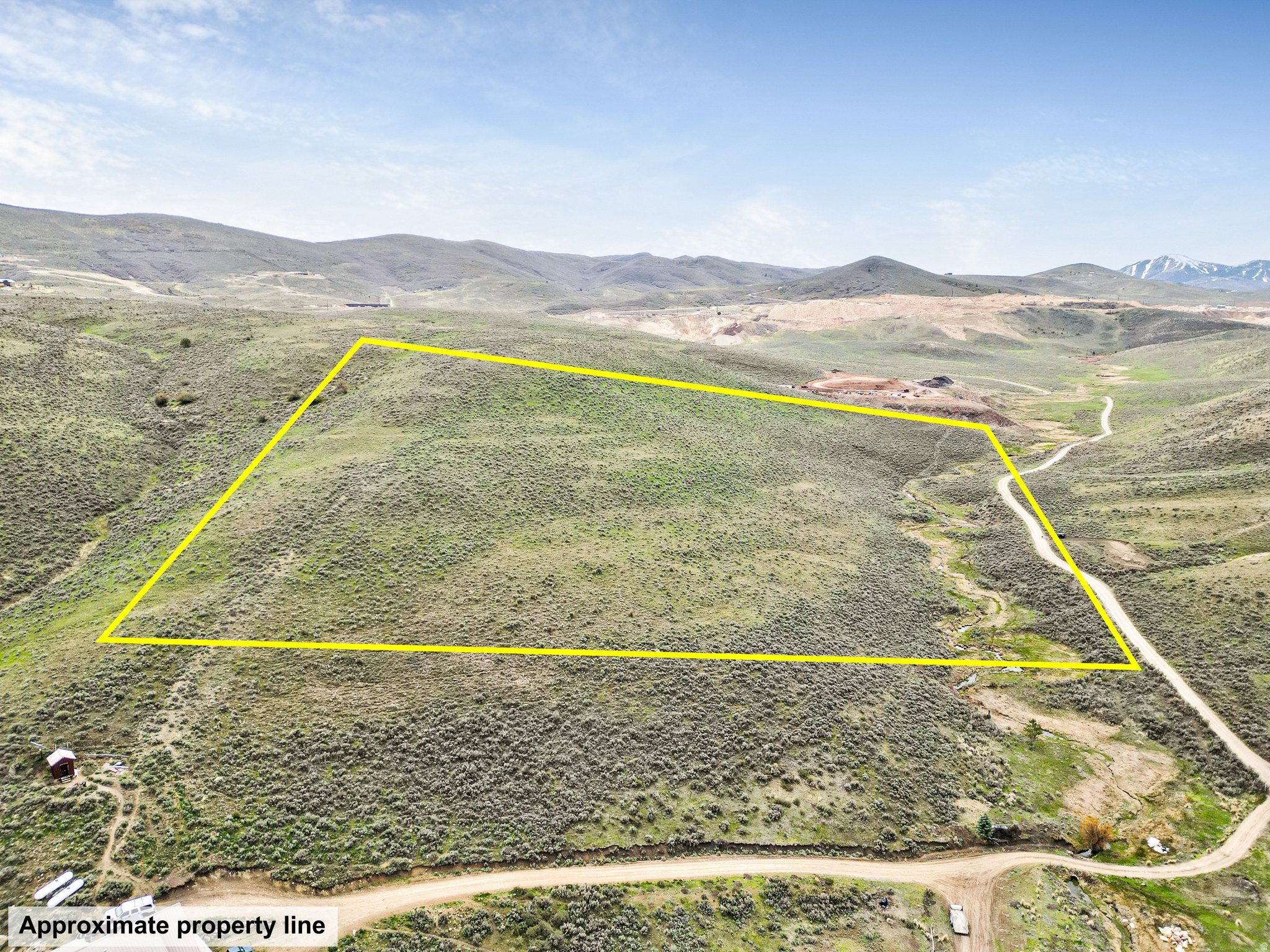 main property photo 5