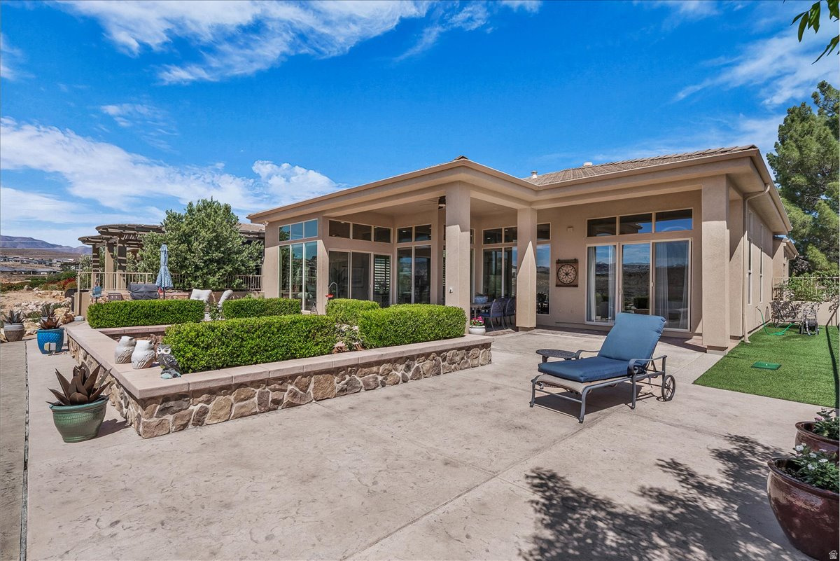 main property photo 24