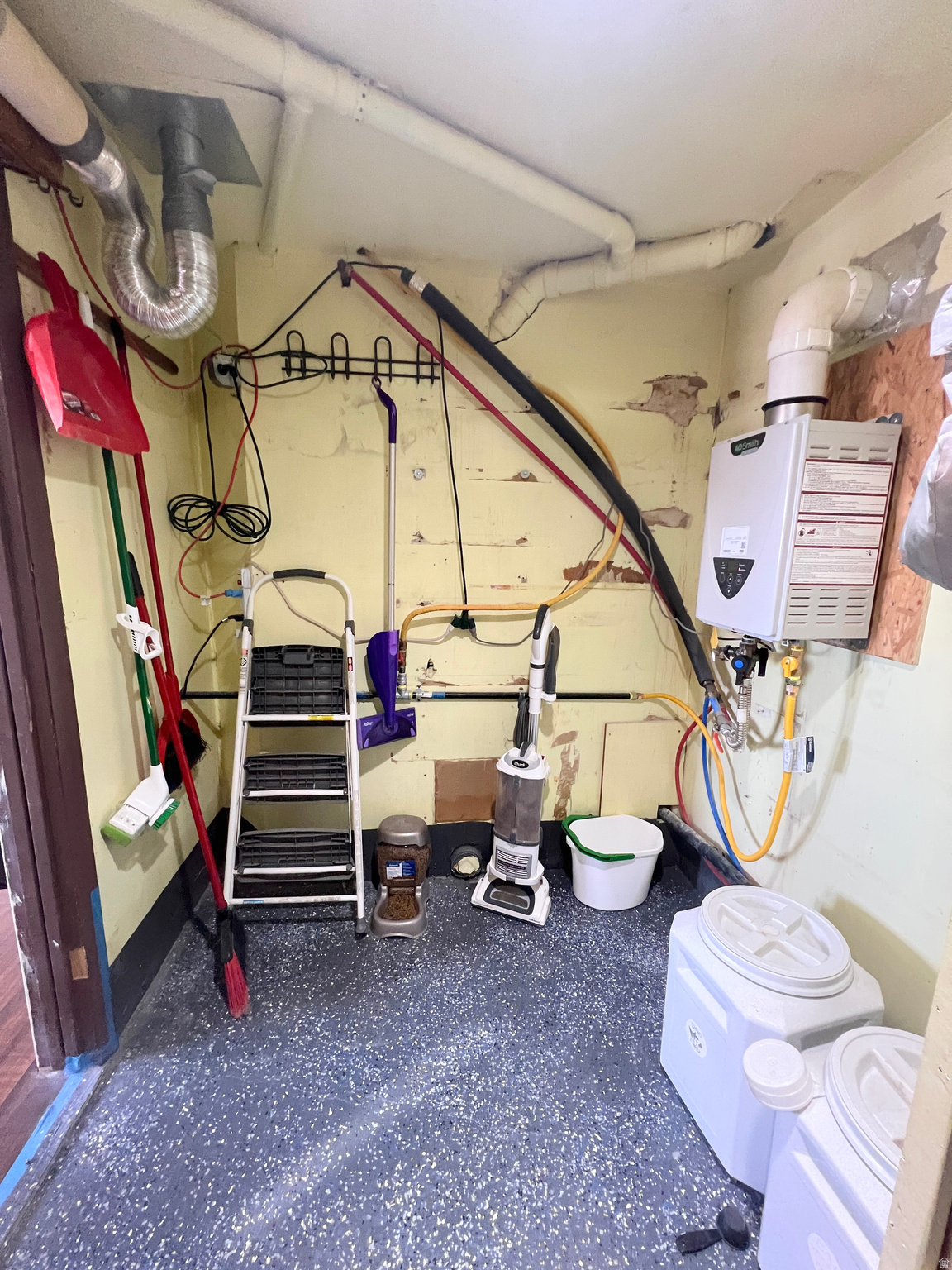 main property photo 44