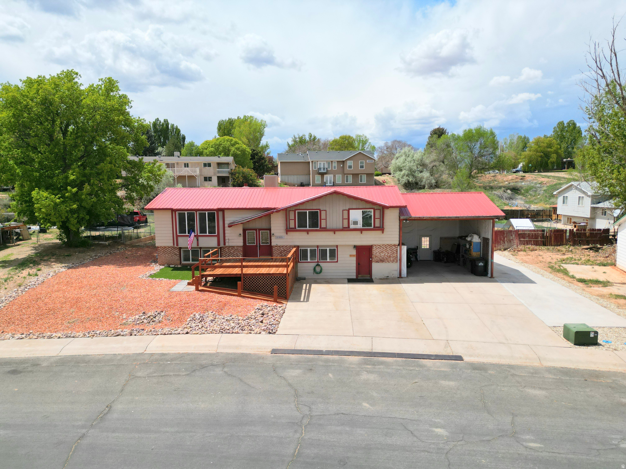 main property photo 49