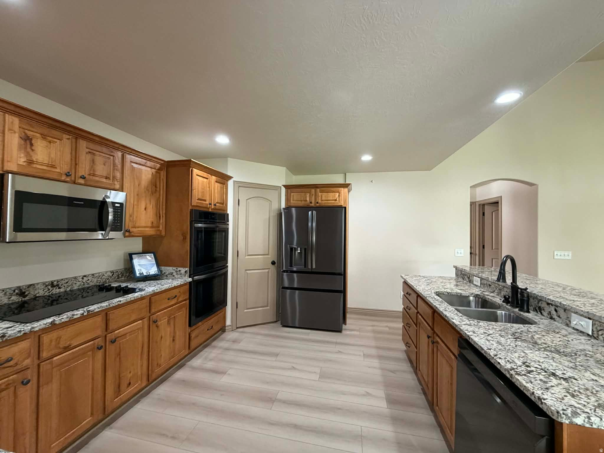 main property photo 11