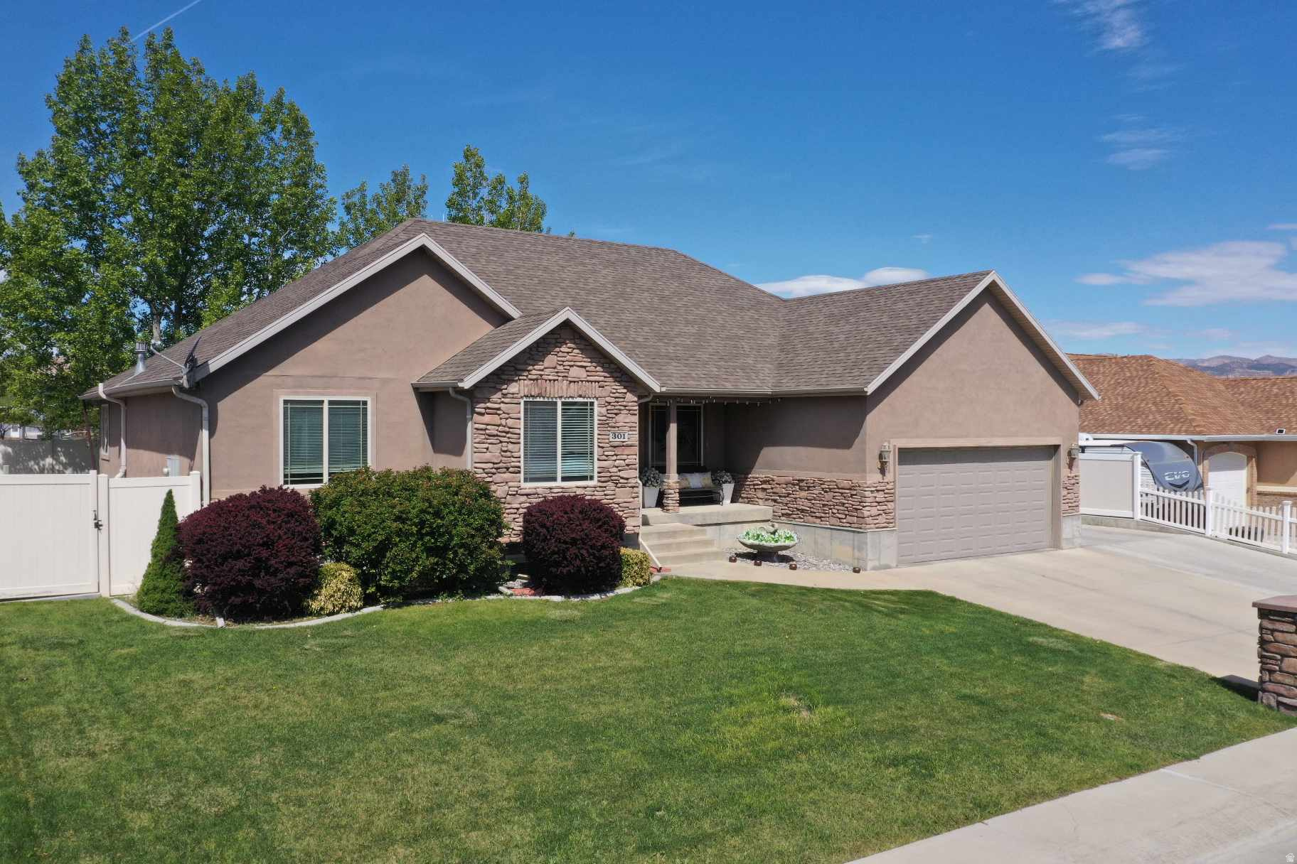 main property photo 64