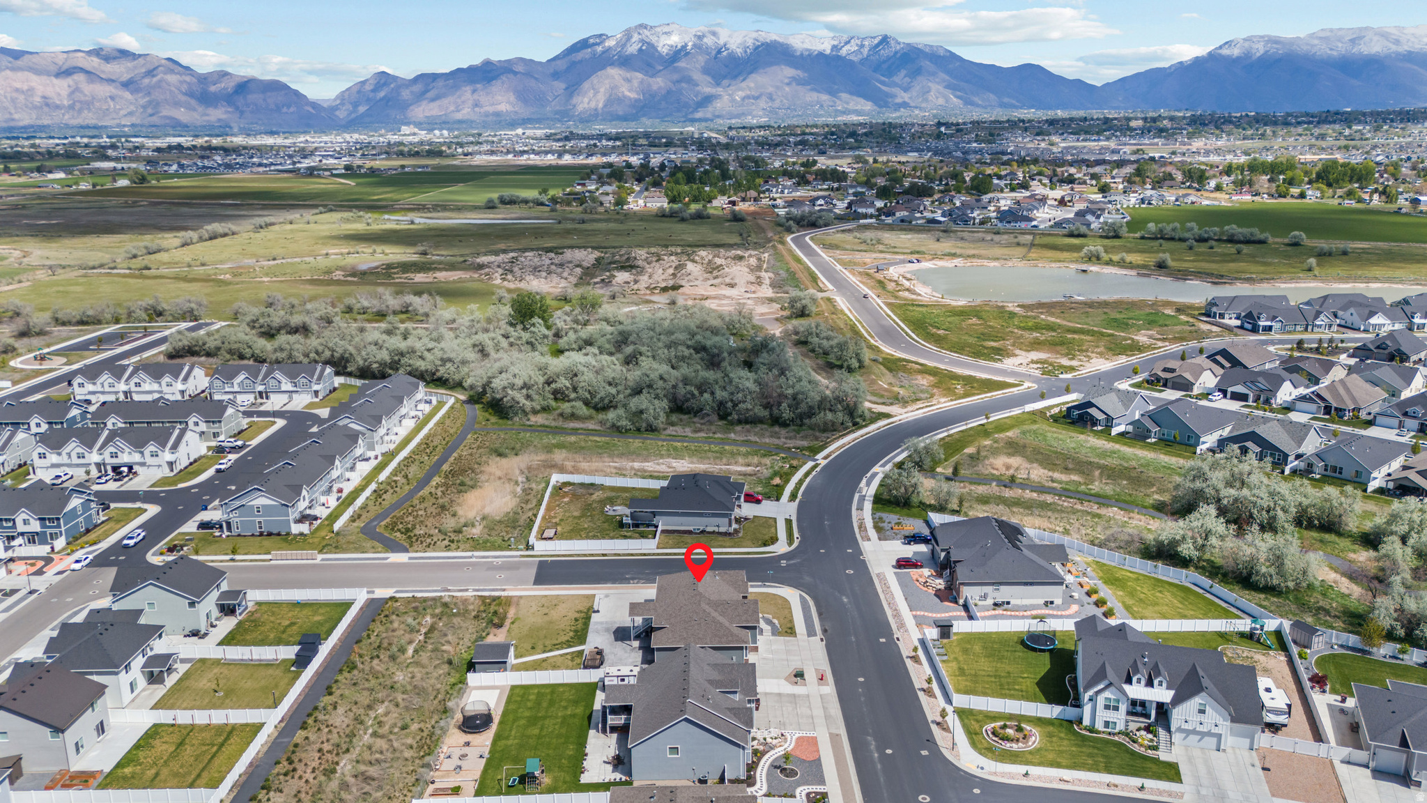 main property photo 45