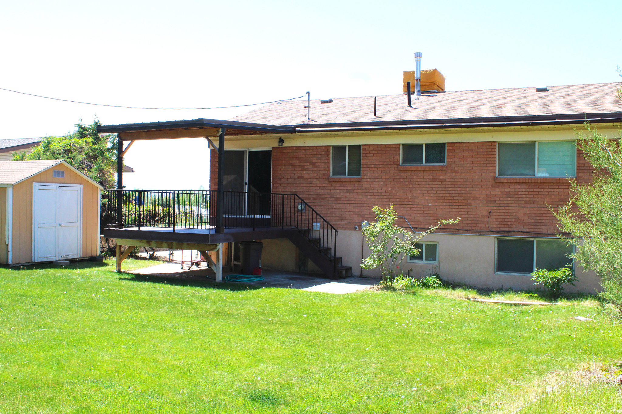 main property photo 40