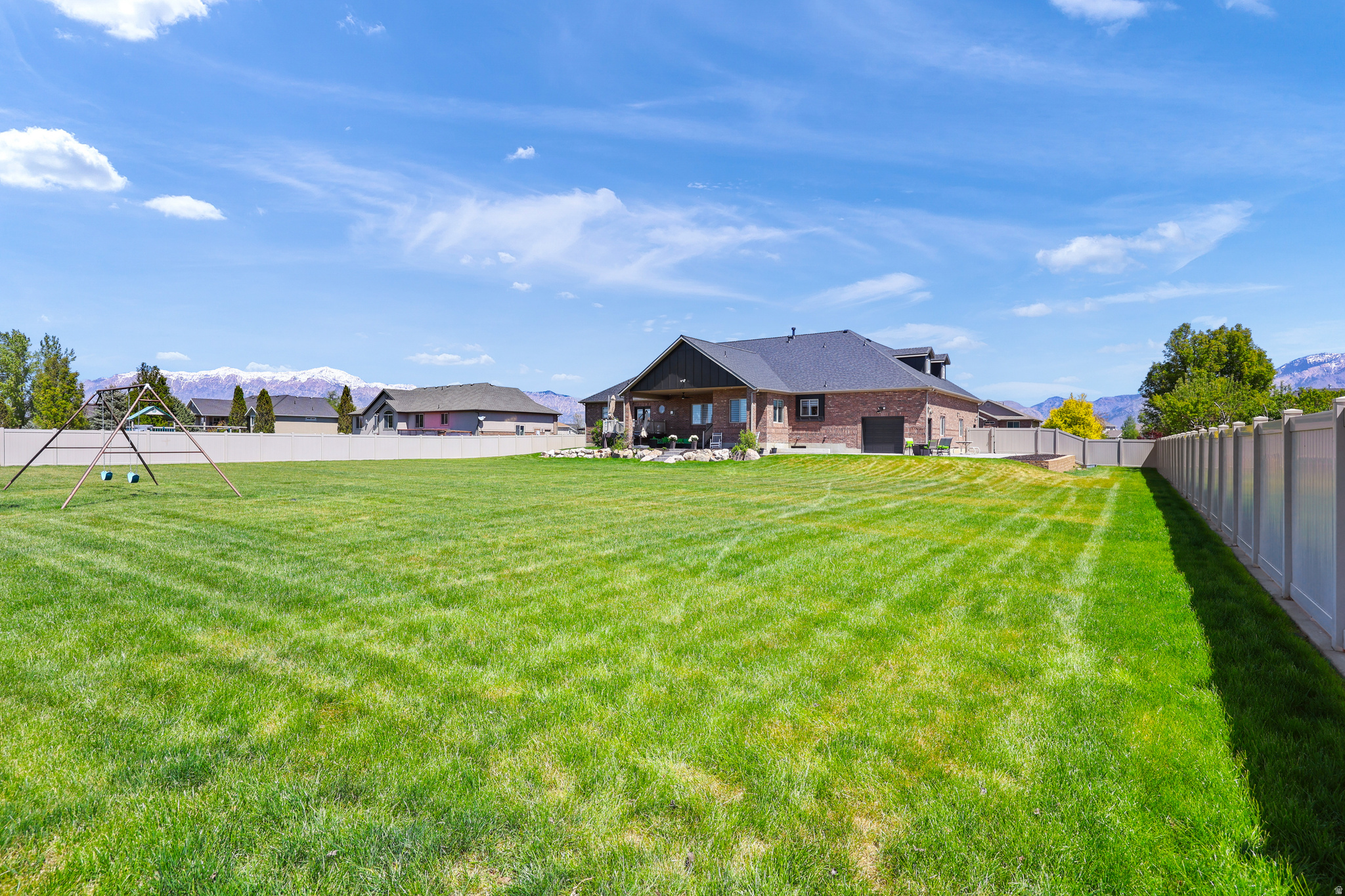 main property photo 70
