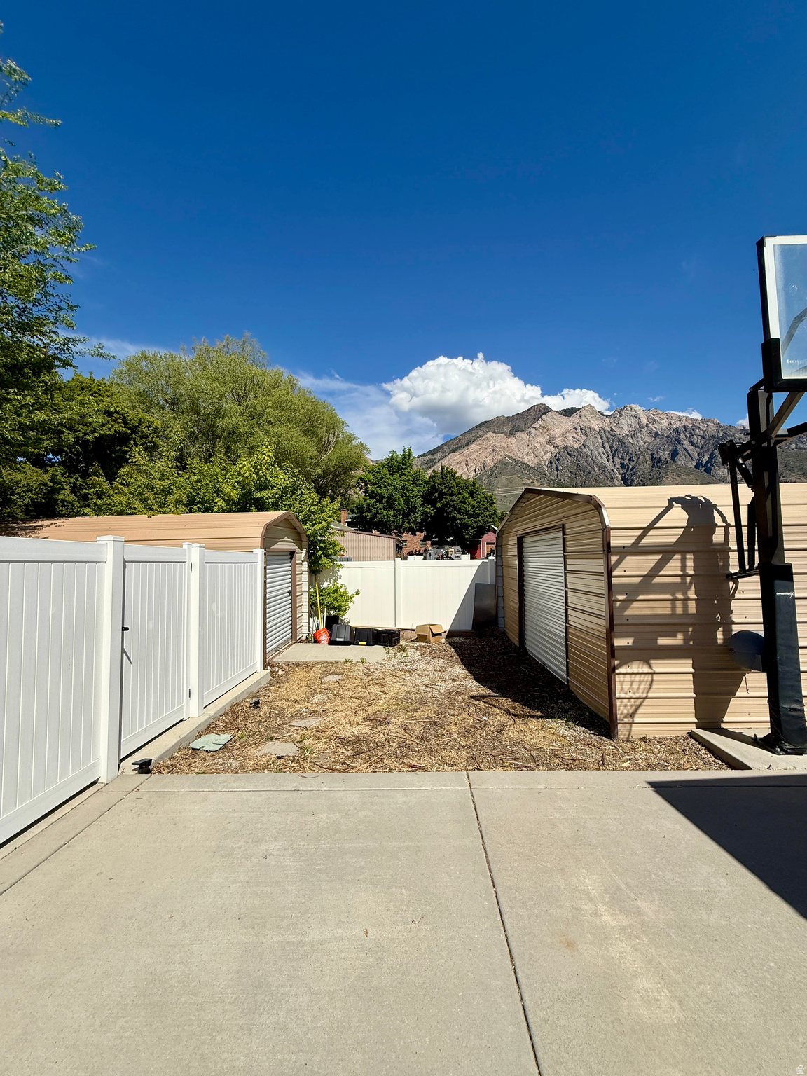 main property photo 50