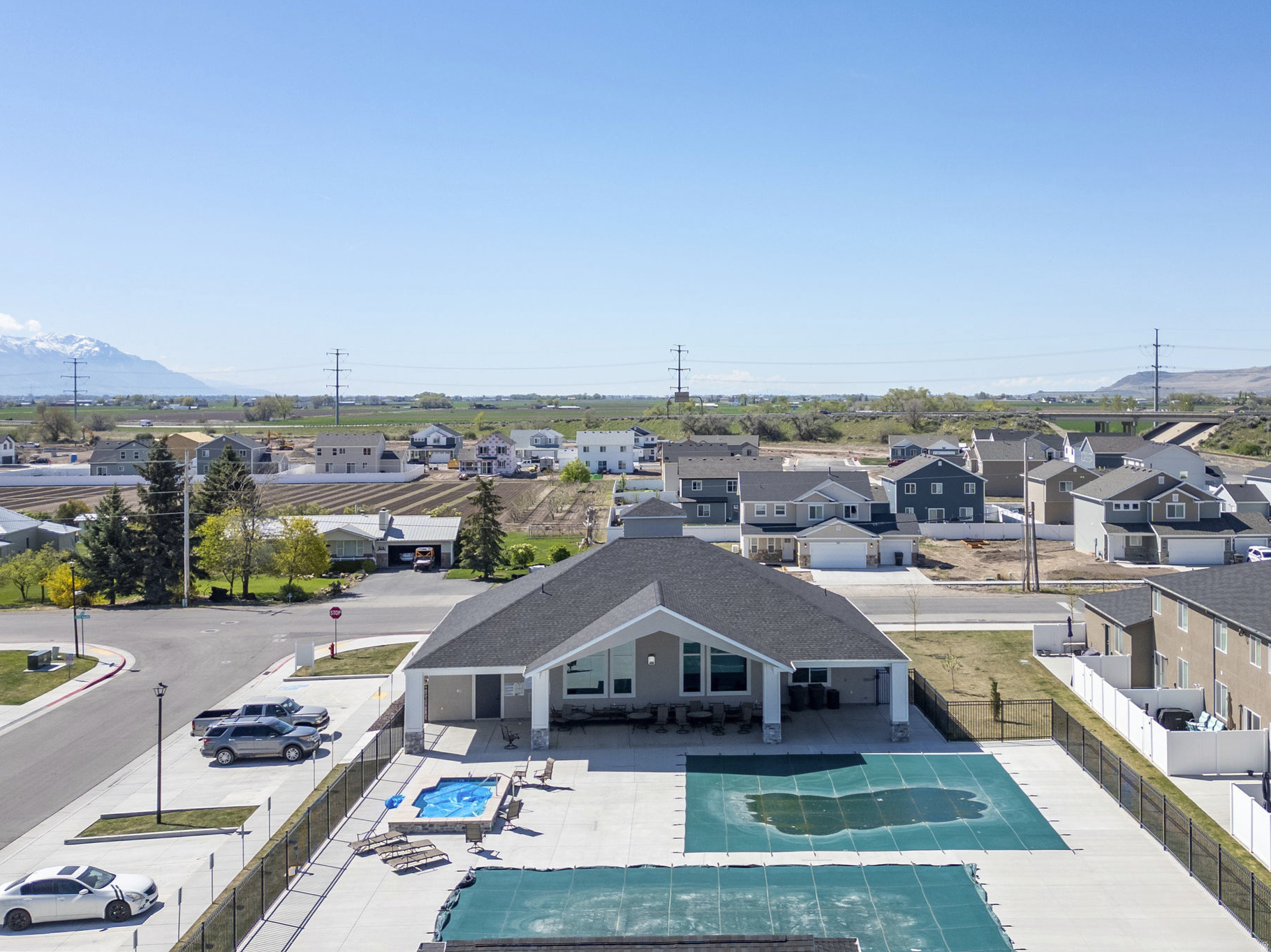 main property photo 19