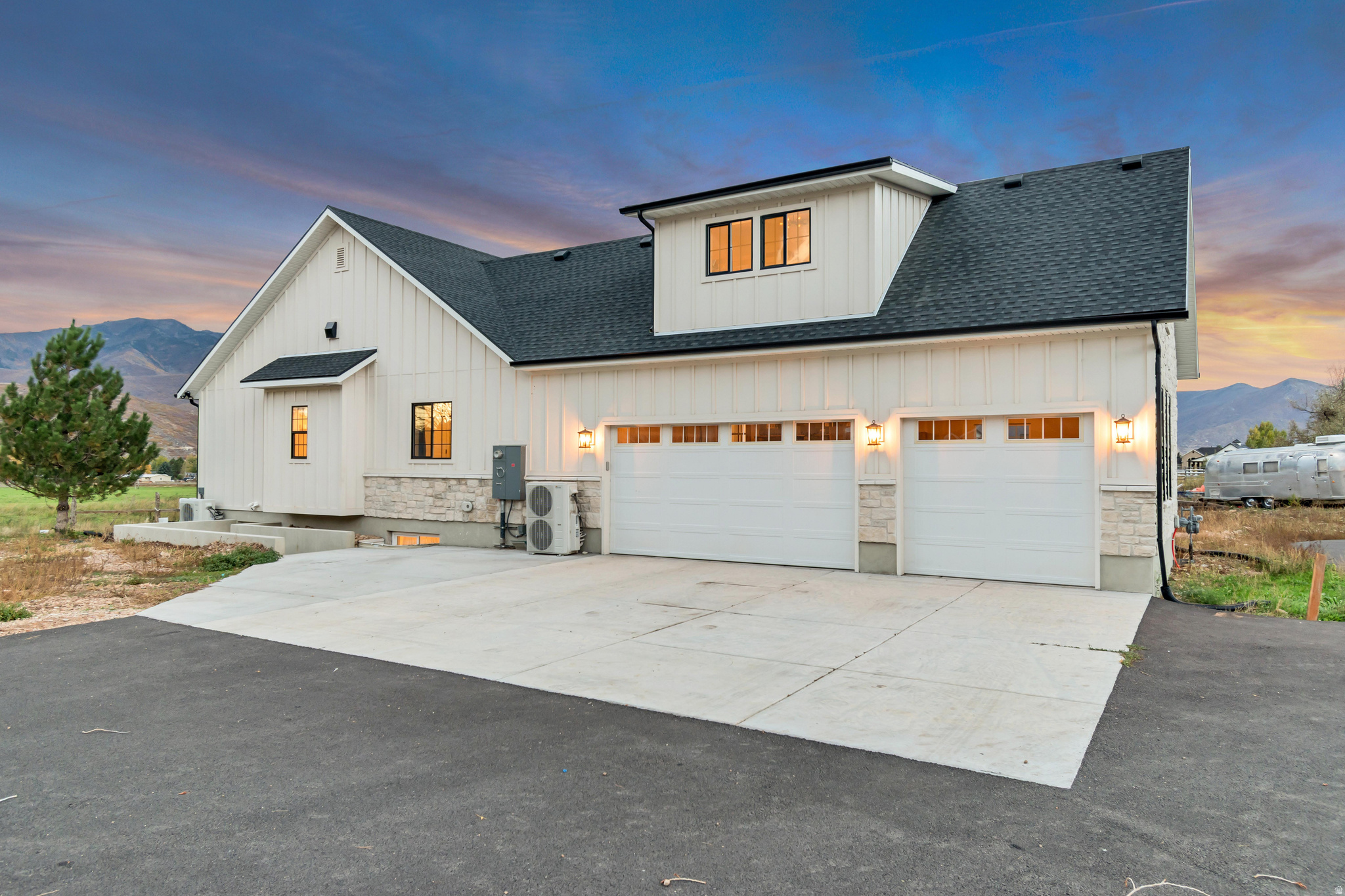 main property photo 64