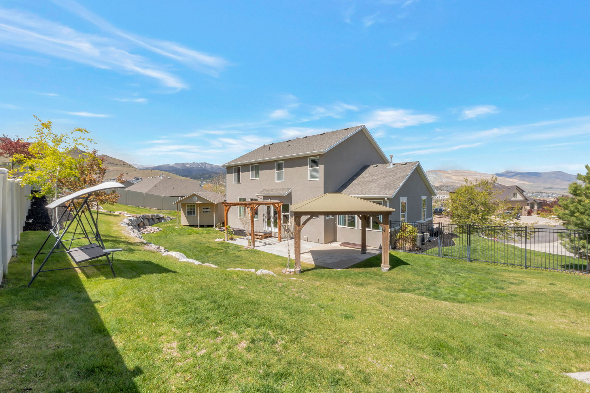 main property photo 35