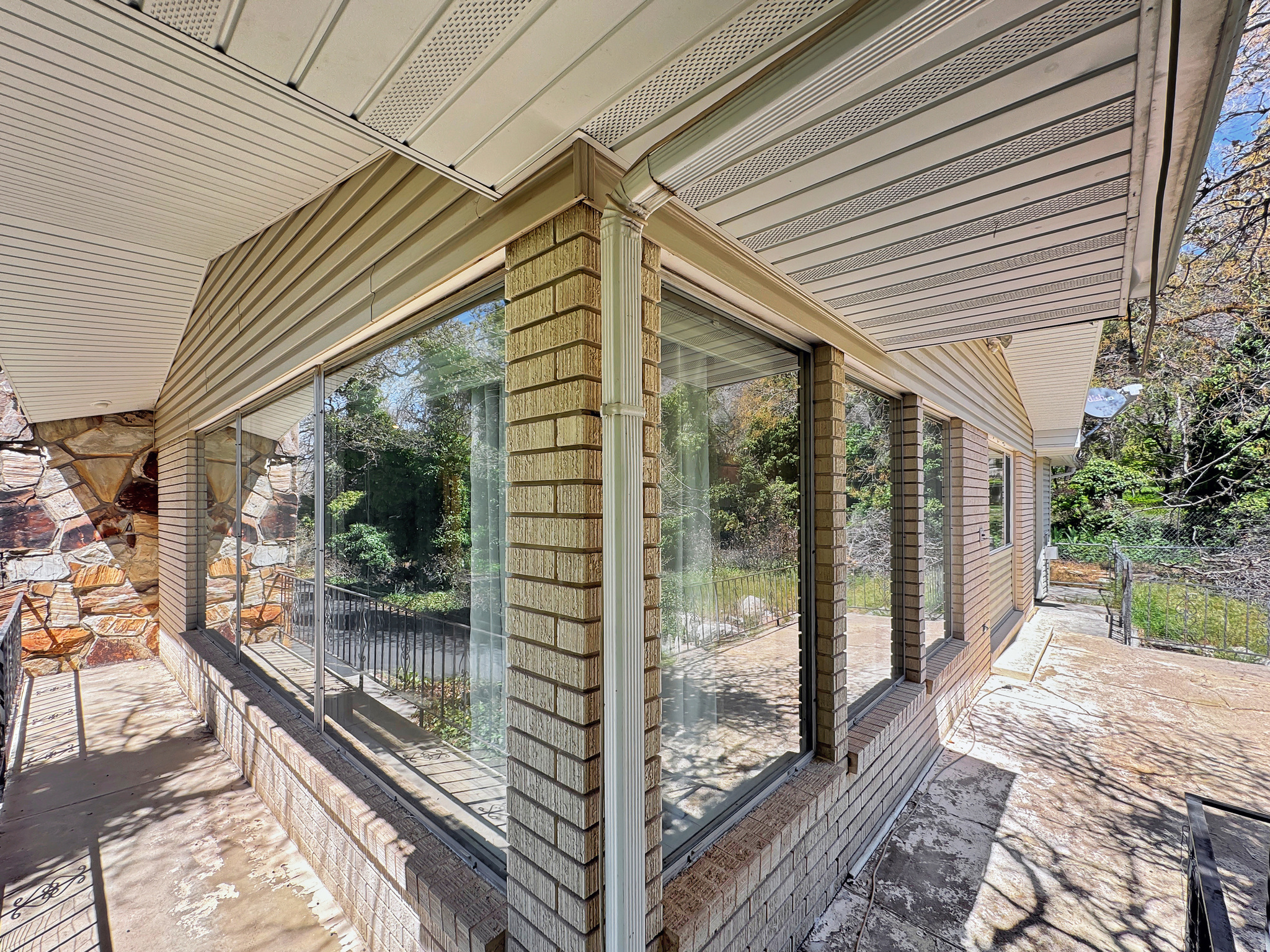main property photo 38