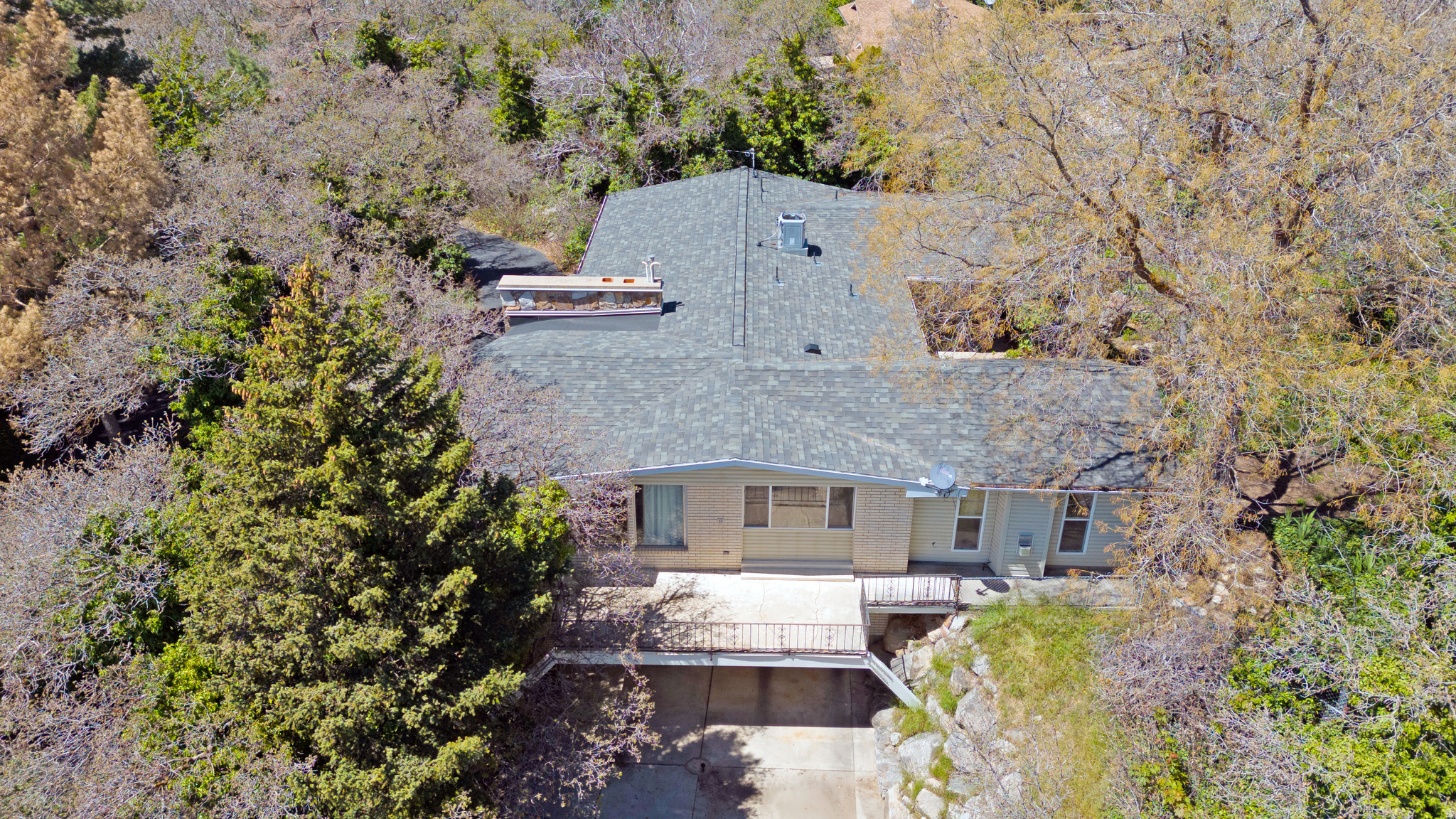 main property photo 50