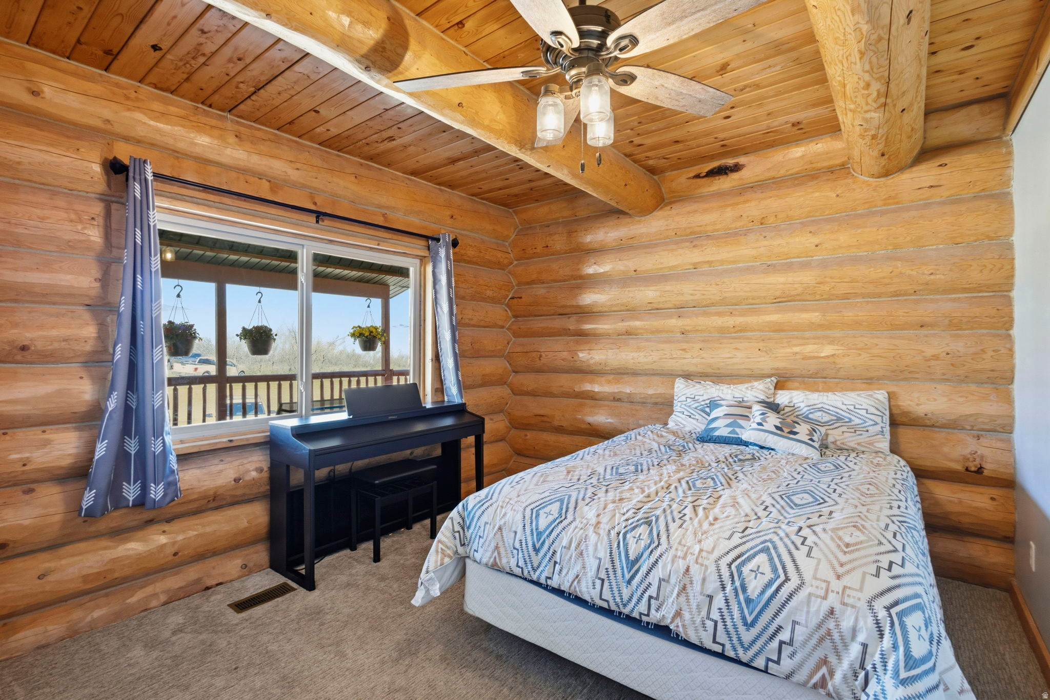 main property photo 17