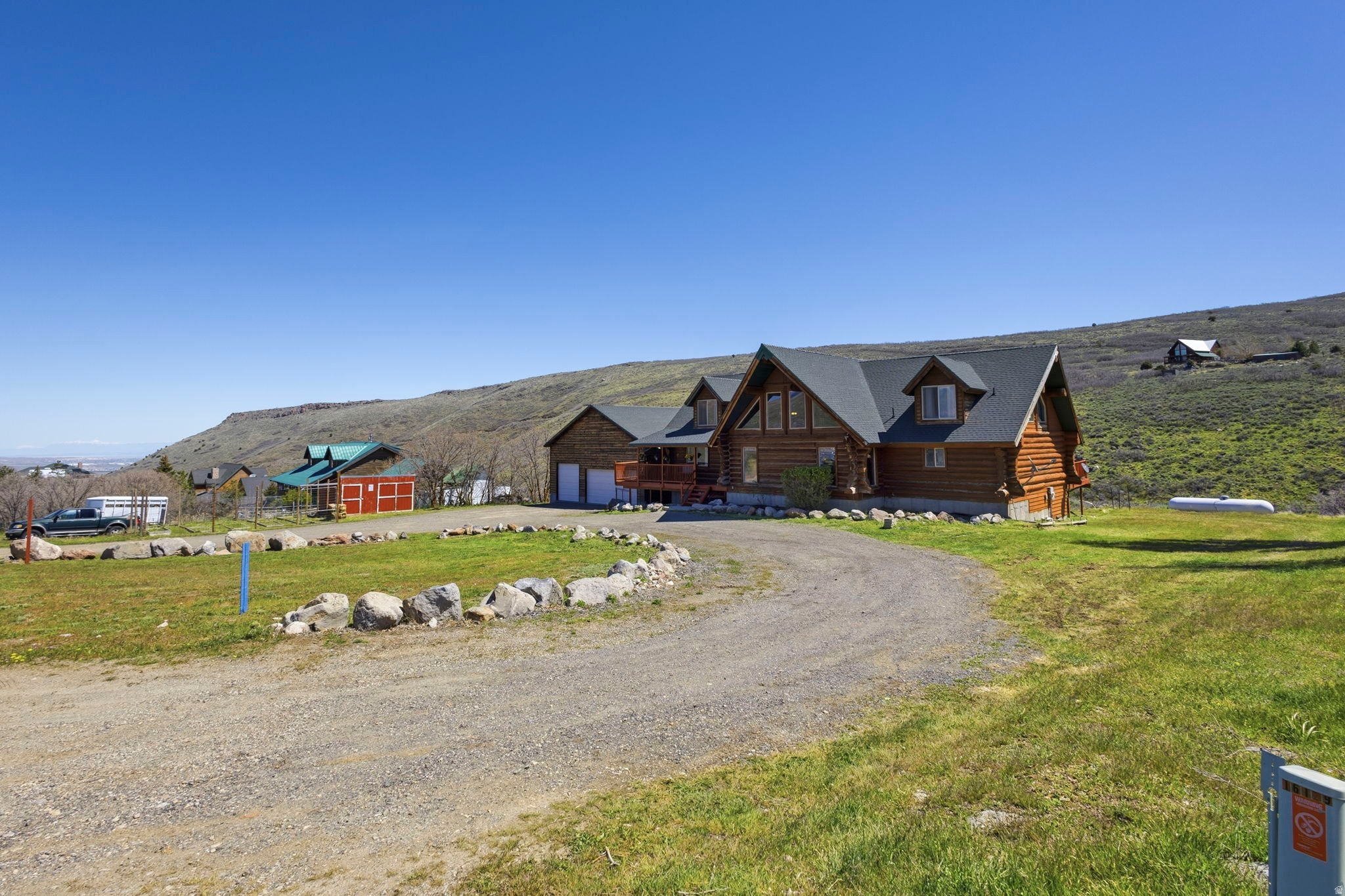 main property photo 2