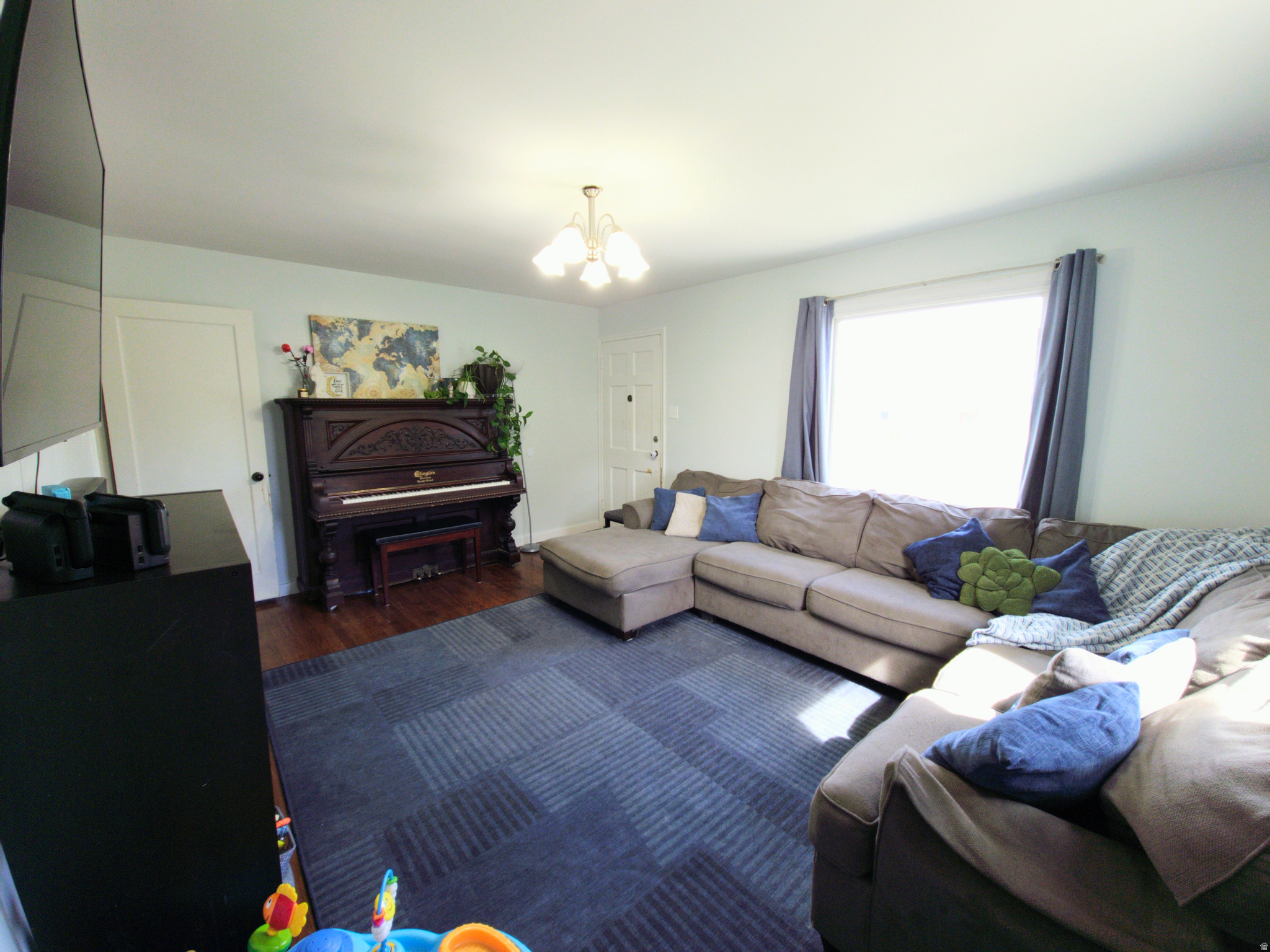 main property photo 4