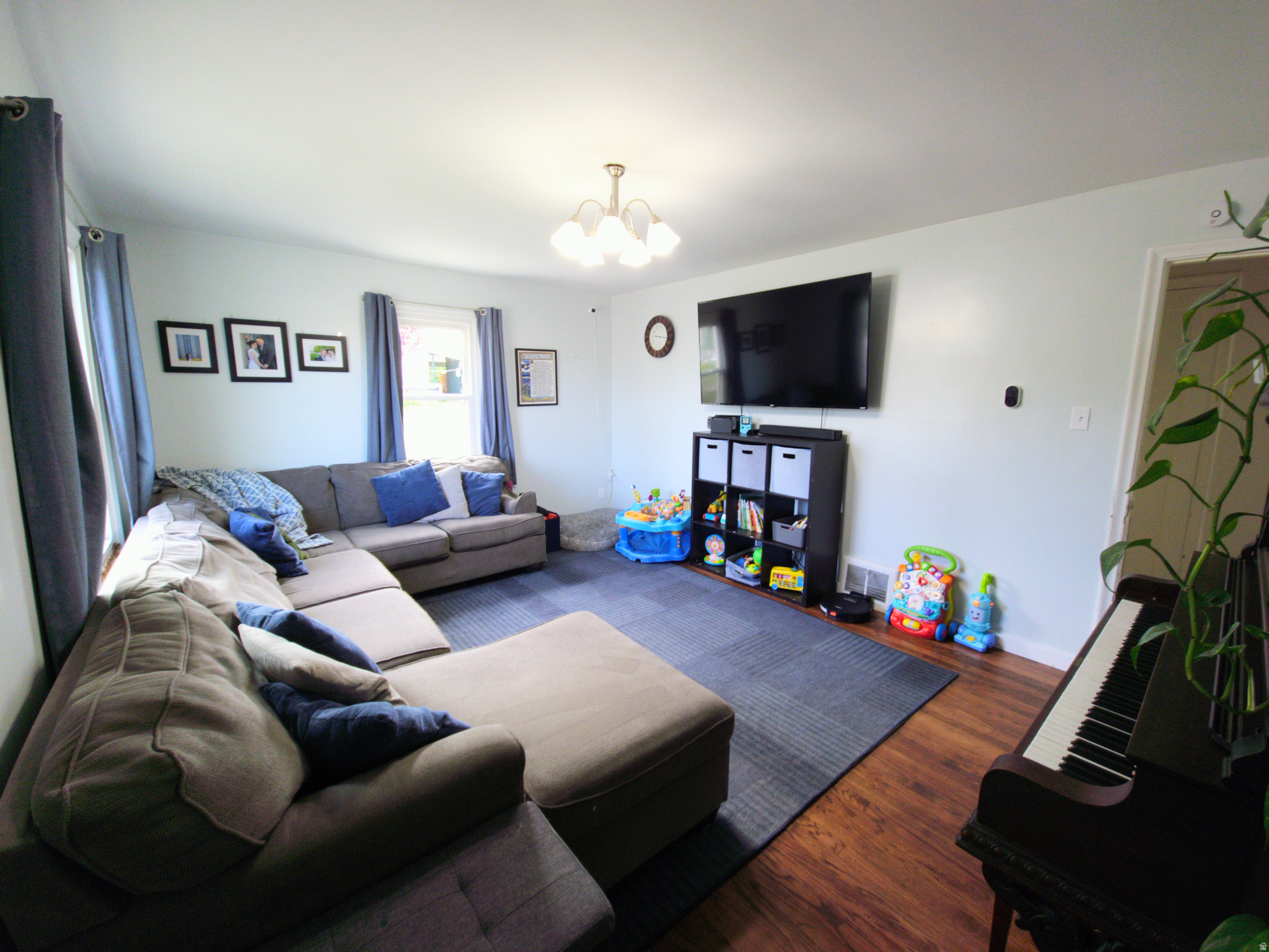 main property photo 5