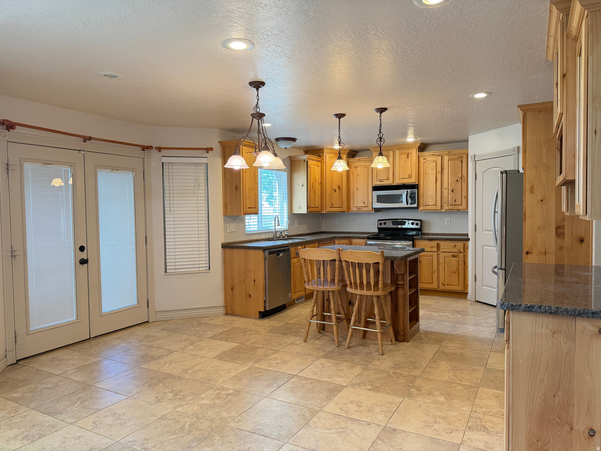 main property photo 11